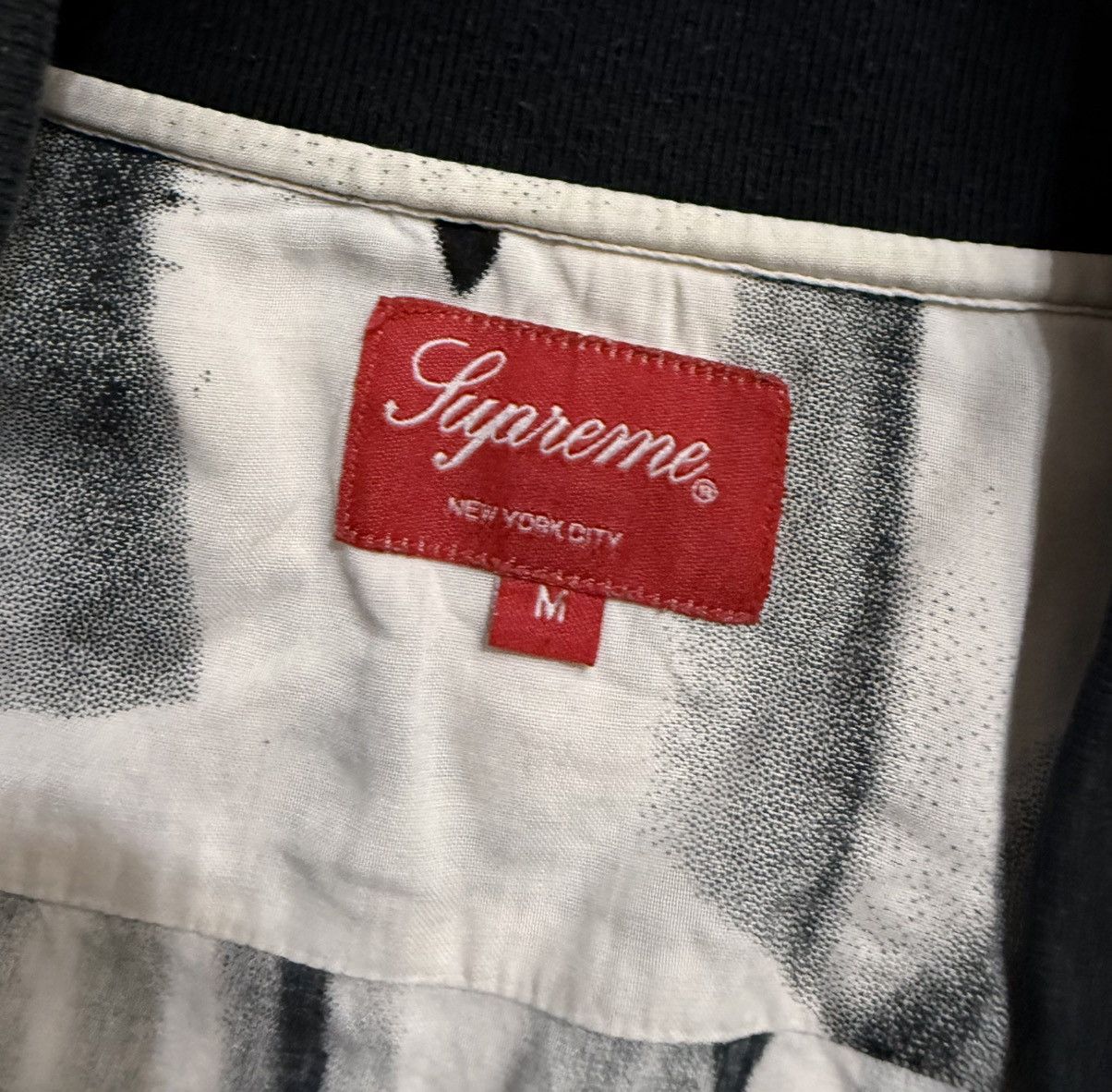 Supreme Supreme flamingo rayon button up. Size M. Size US M / EU 48-50 / 2 - 4 Thumbnail