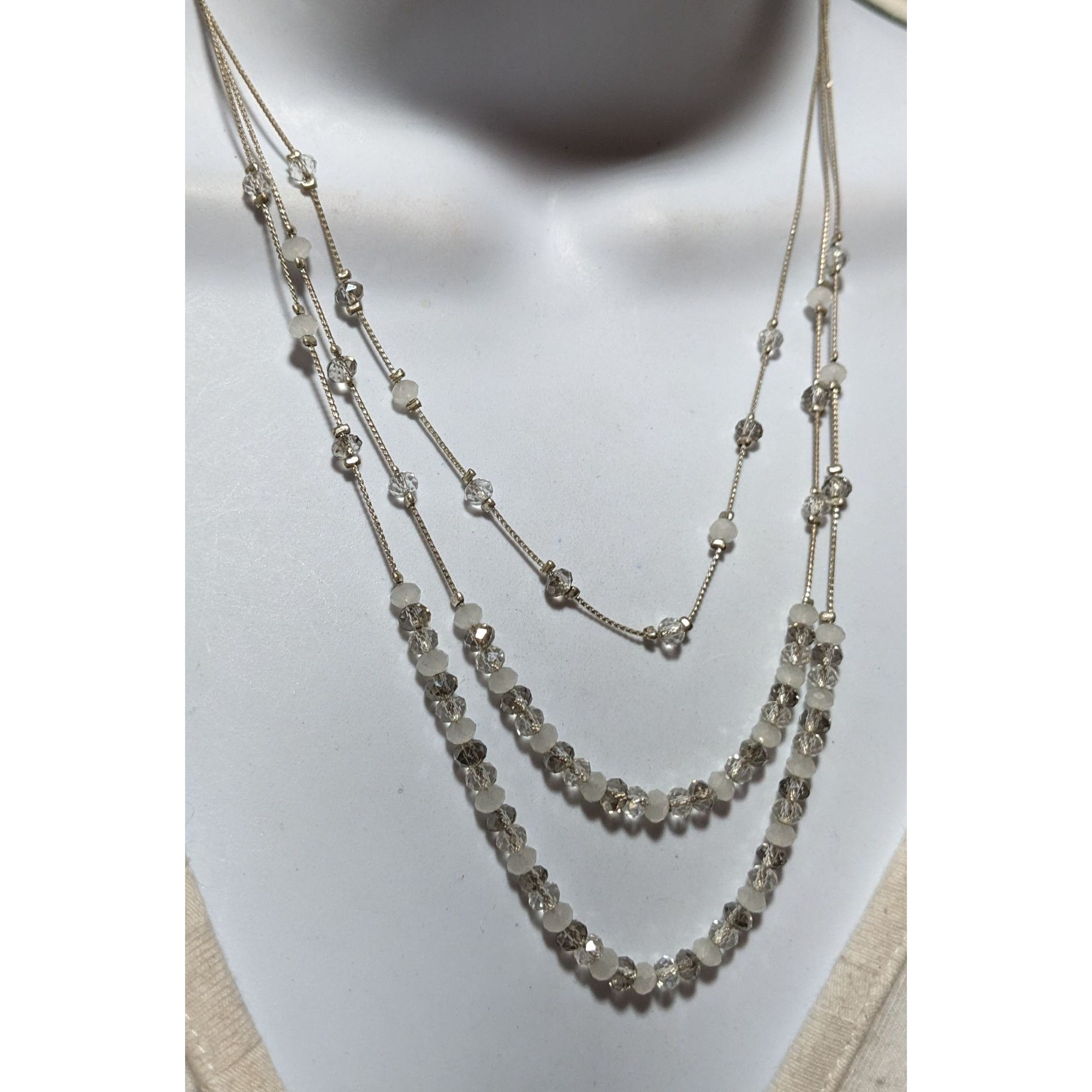 Other Multilayer Clear And White Glass Beaded Necklace Size ONE SIZE - 6 Thumbnail