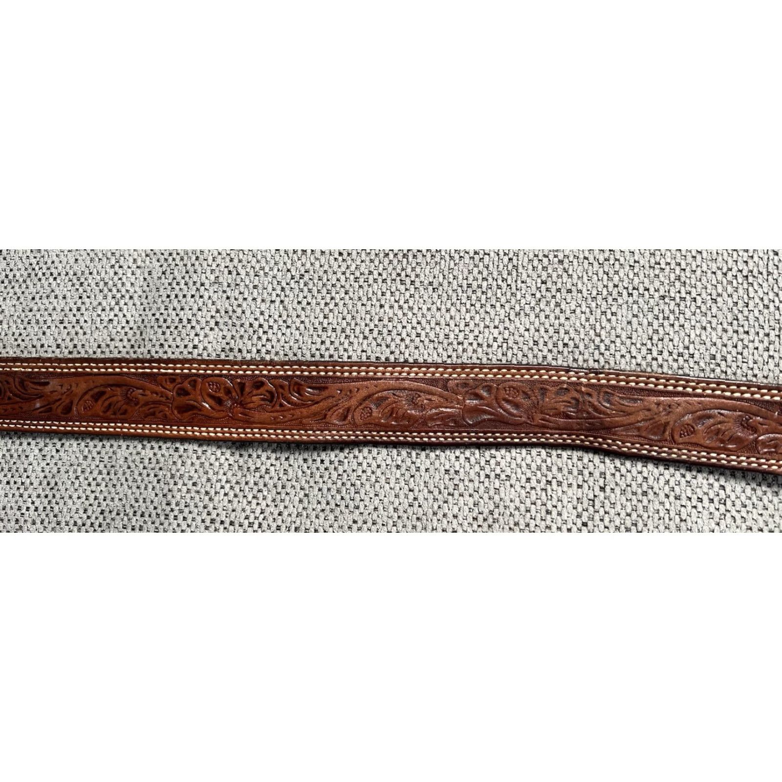 Vintage VINTAGE Bass Bronze Fish Buckle SL Knight Leather Belt XL 44 Adult Unisex 1978 Fishing Sportsman Leather Belt Buckle Gold 1970s Size ONE SIZE - 7 Thumbnail