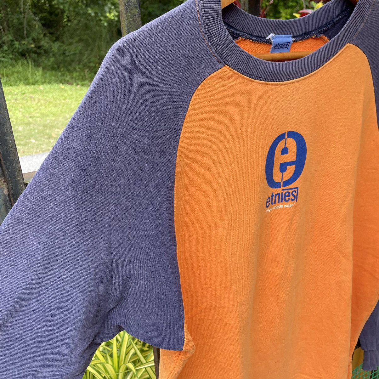 Etnies 🔥Vintage 90s Etnies Skateboard Center Logo Sweatshirts Size US M / EU 48-50 / 2 - 7 Thumbnail