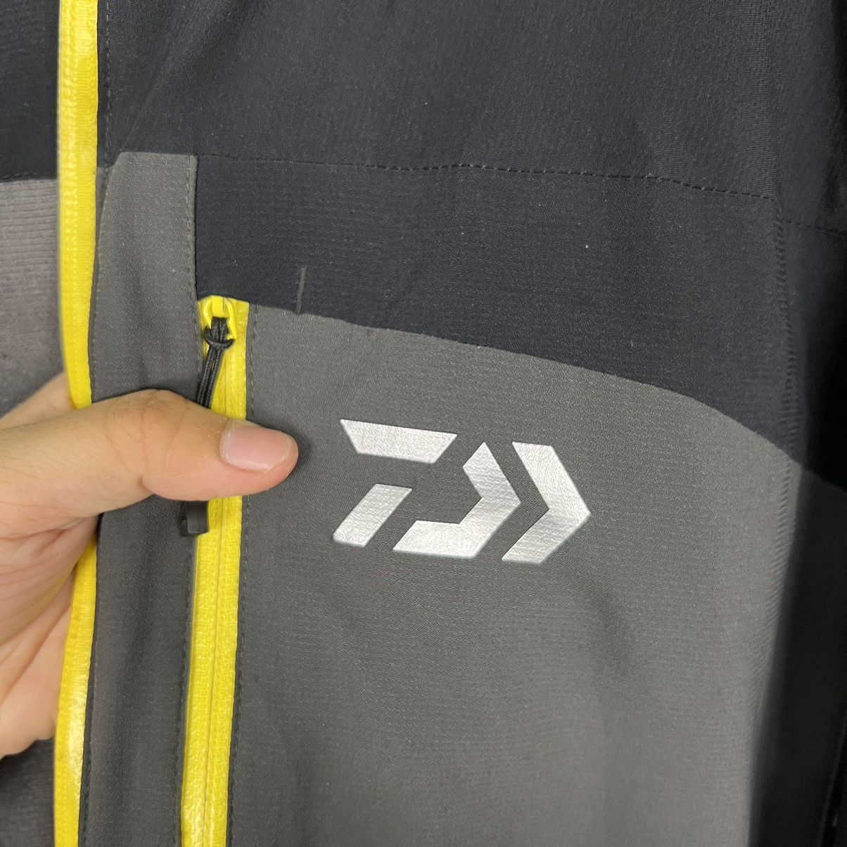 DAIWA × DAIWA PIER39 🔥 DAIWA JACKET Size US L / EU 52-54 / 3 - 13 Thumbnail