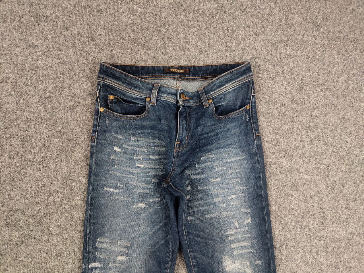 Roberto Cavalli Vintage Roberto Cavalli Design Logo Distressed Denim Jeans Size 42" / US 20 - 8 Thumbnail