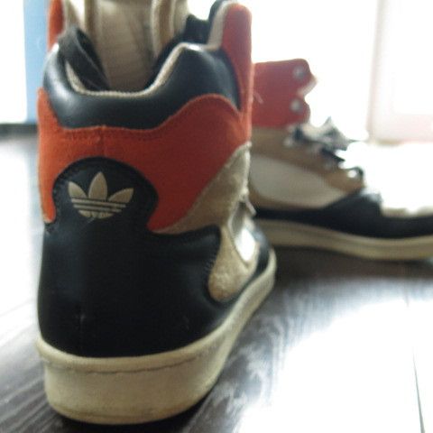 Adidas Vintage/ Originals Size US 11 / EU 44 - 2 Thumbnail