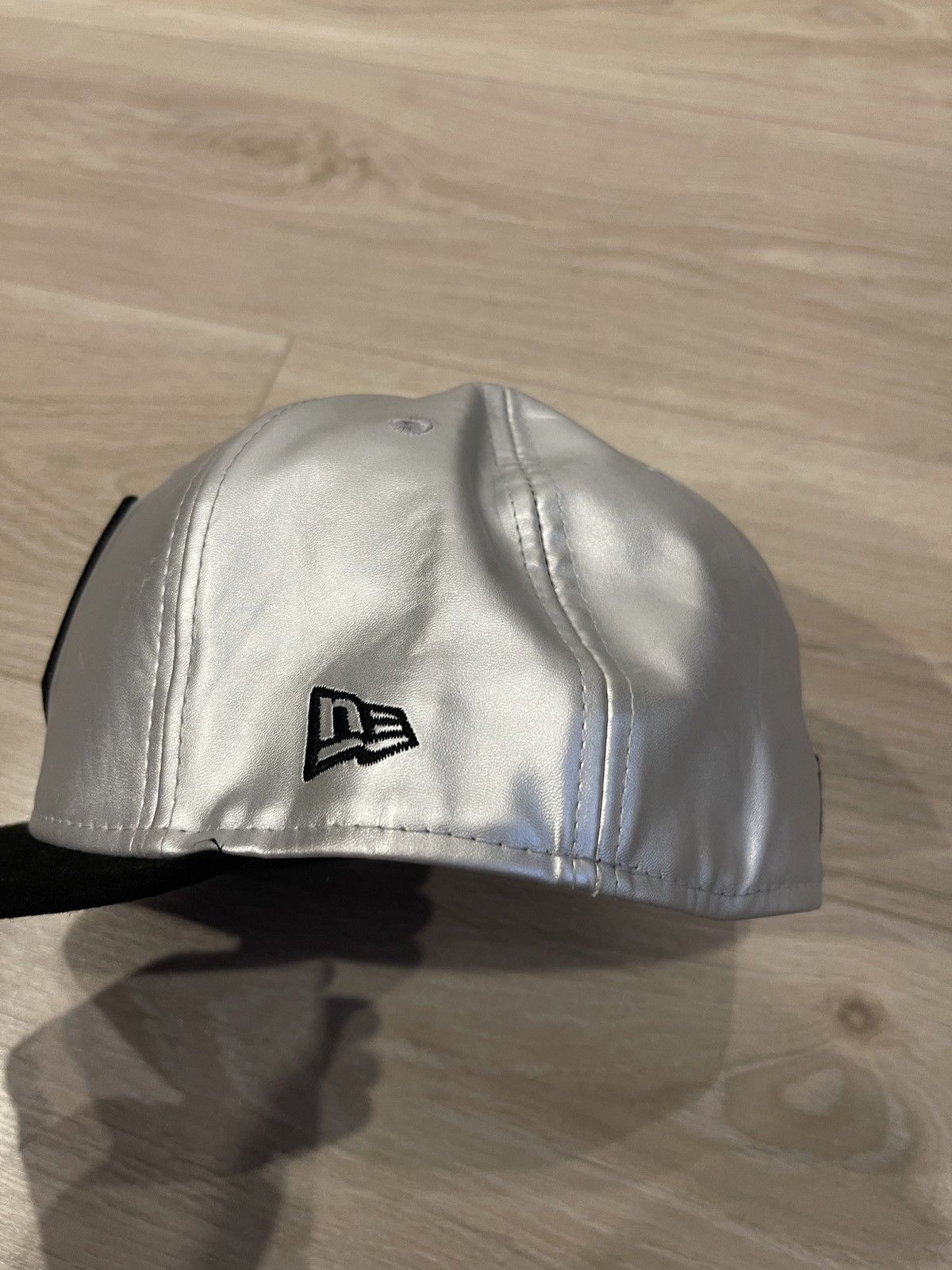 New Era LA Kings 50th Anniversary SILVER Hat cap New Era 59 fifty Size ONE SIZE - 4 Thumbnail