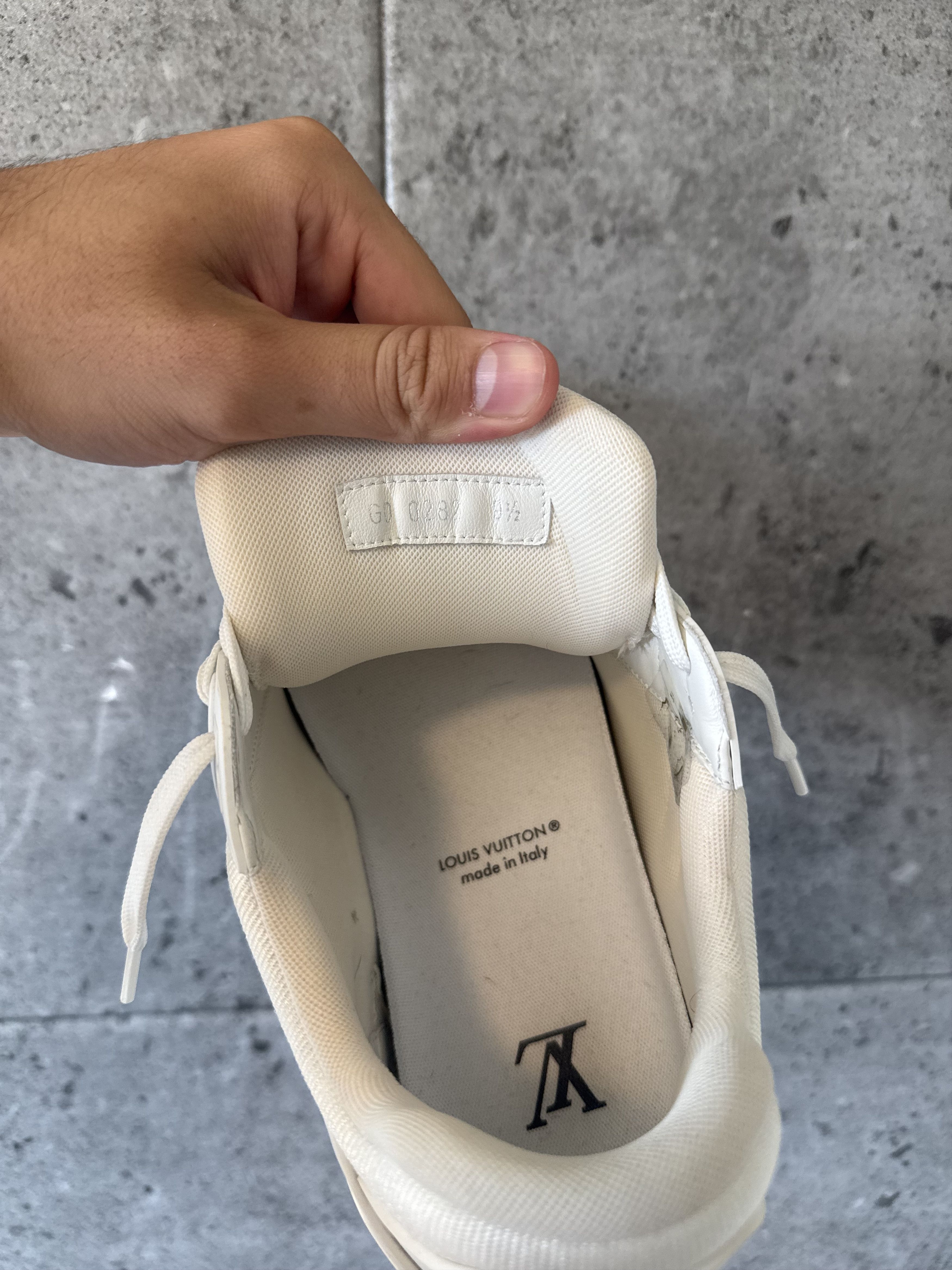 Louis Vuitton Louis Vuitton Virgil abloh all white trainers sneakers Size US 9.5 / EU 42-43 - 10 Thumbnail