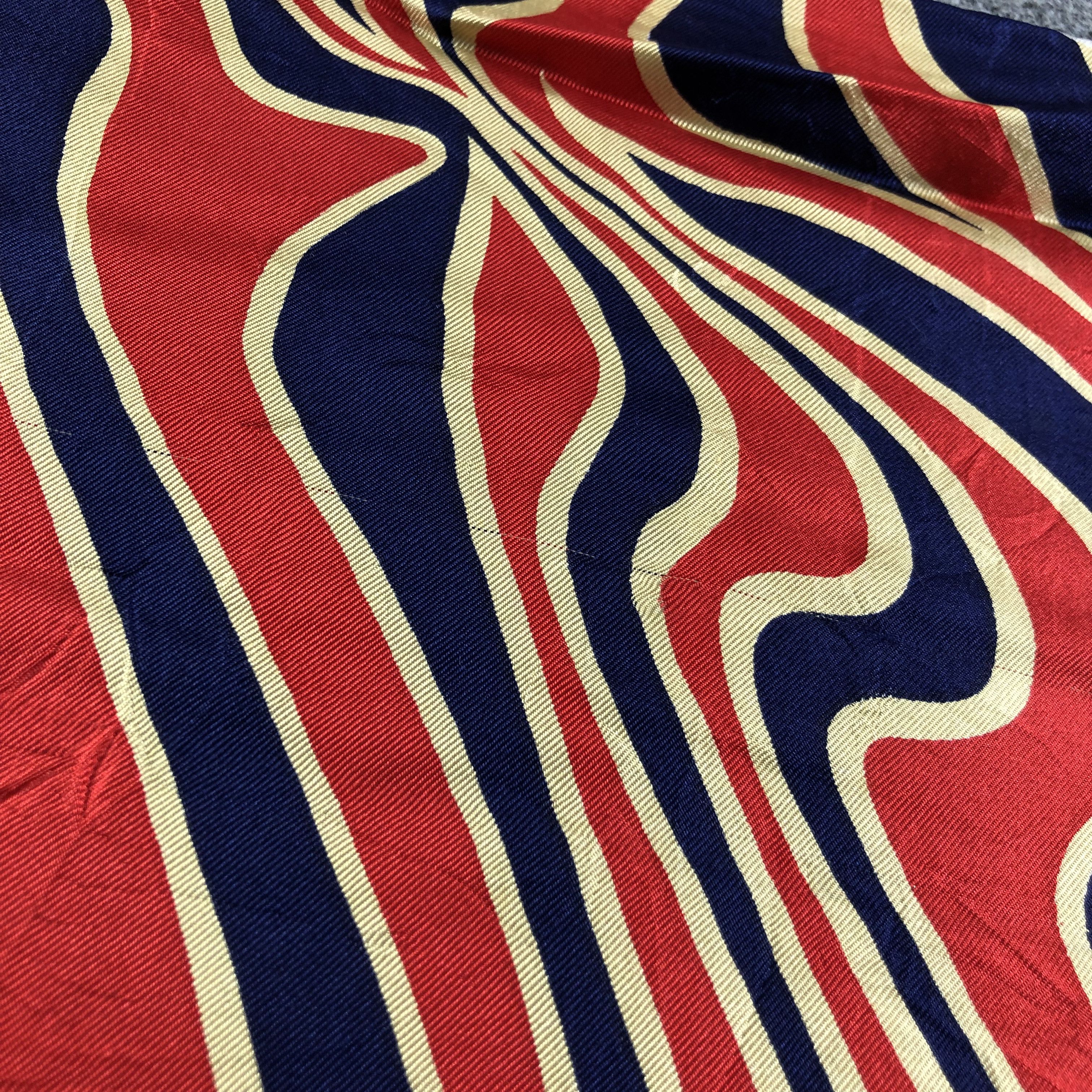 Japanese Brand Vintage Abstract Design Hand Rolled Silk Scarf M530 Size ONE SIZE - 9 Thumbnail