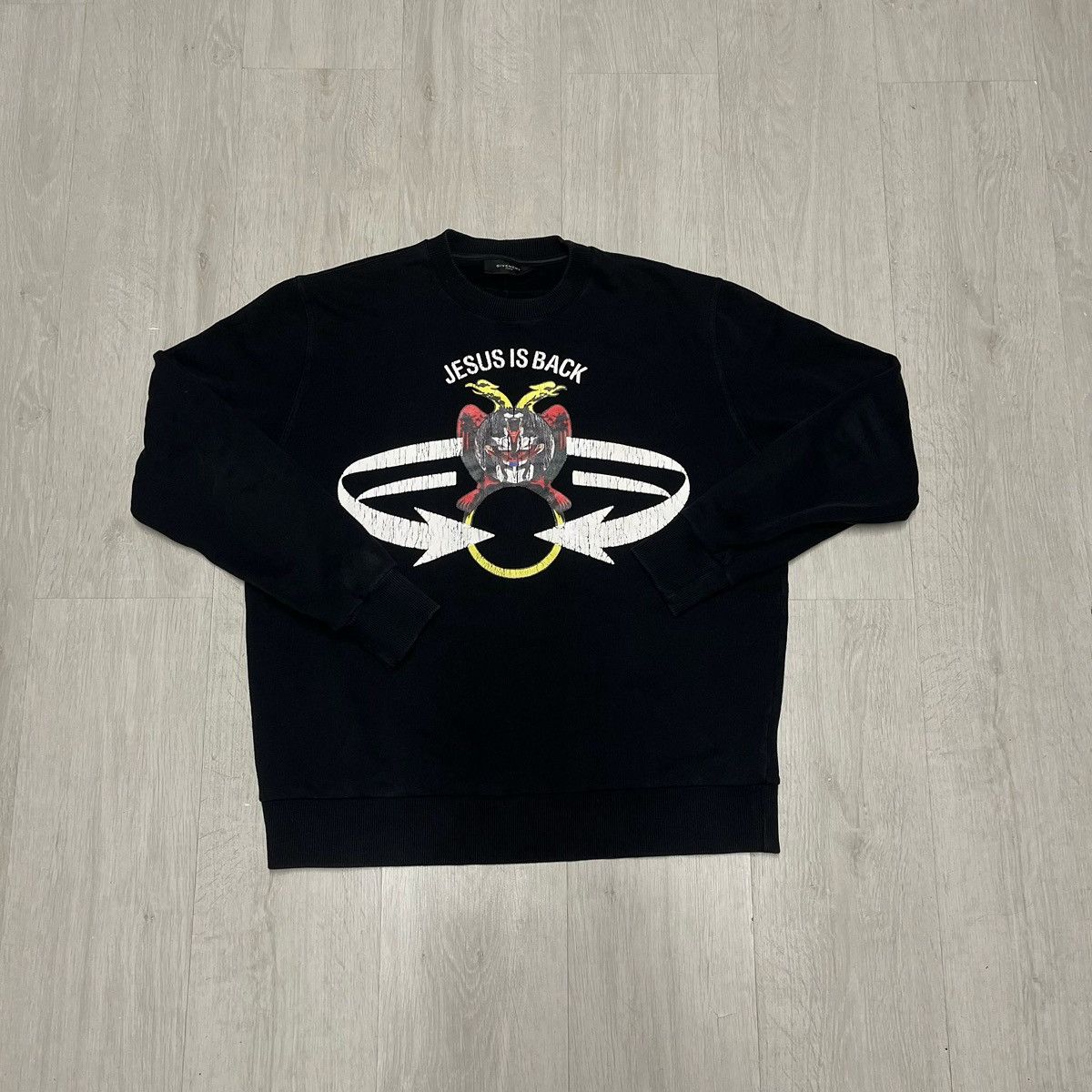 Givenchy Givenchy „Jesus is back” vintage crewneck Size US L / EU 52-54 / 3 - 1 Thumbnail