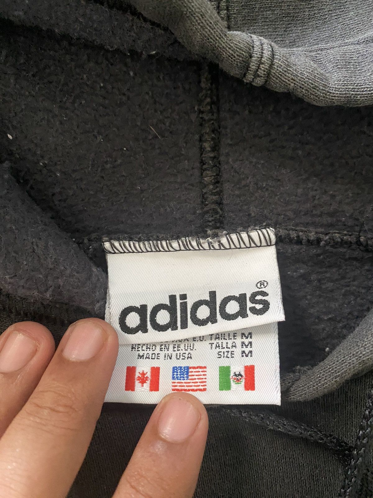Vintage Vintage 90s Adidas Black Faded Hoodie Usa Size US M / EU 48-50 / 2 - 4 Thumbnail