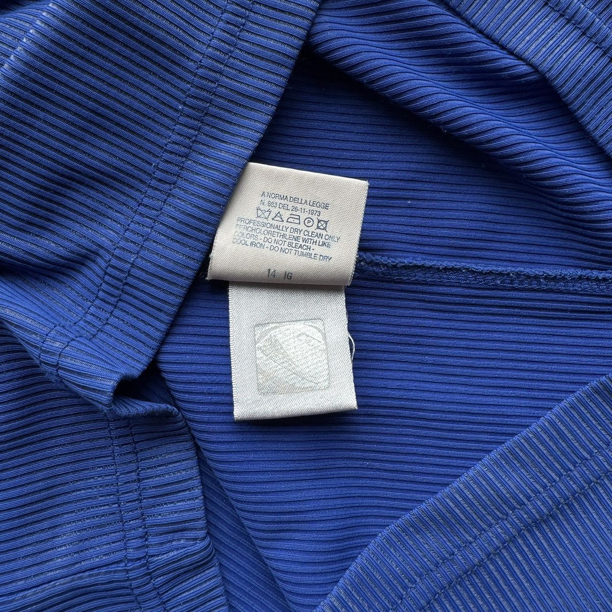 Versace Jeans Couture Vintage Blue Versace Jeans Couture T-Shirt Size US M / EU 48-50 / 2 - 5 Thumbnail