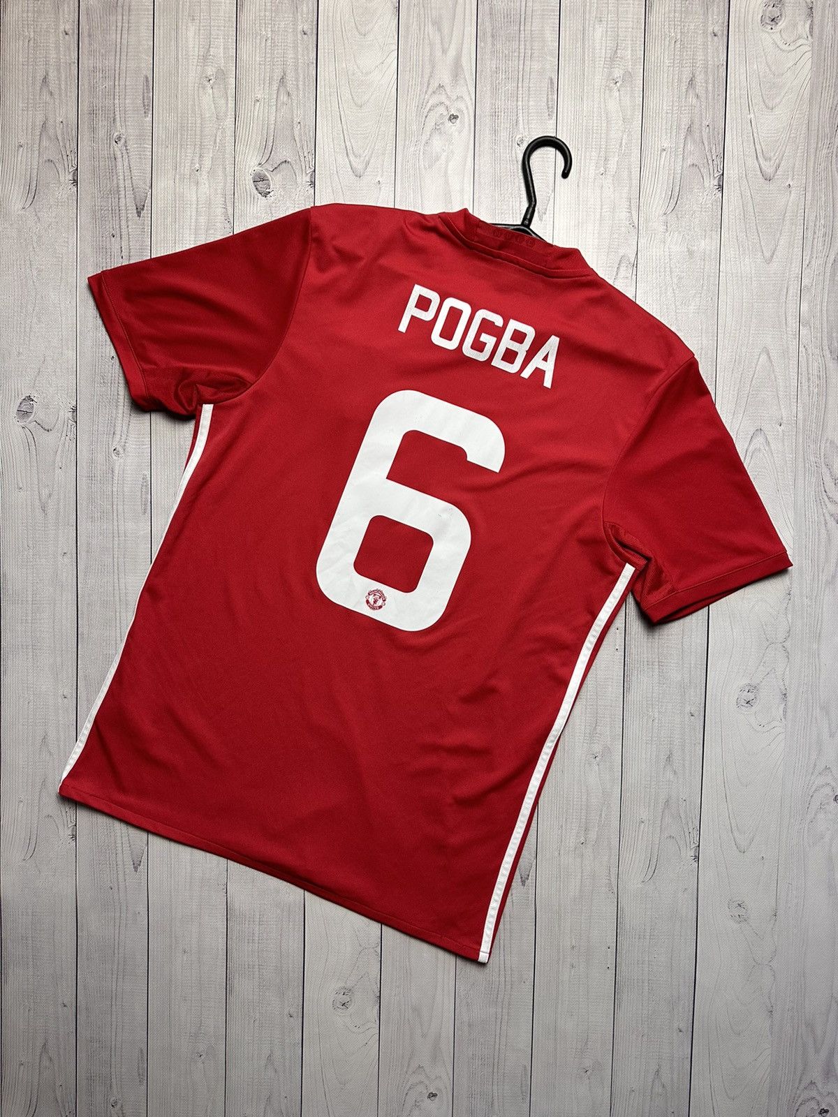 Vintage Manchester United soccer jersey size M Pogba