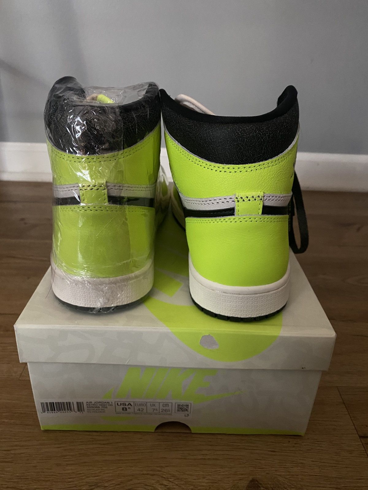 Nike Air Jordan 1 Retro High OG Visionaire Size US 8.5 / EU 41-42 - 6 Thumbnail