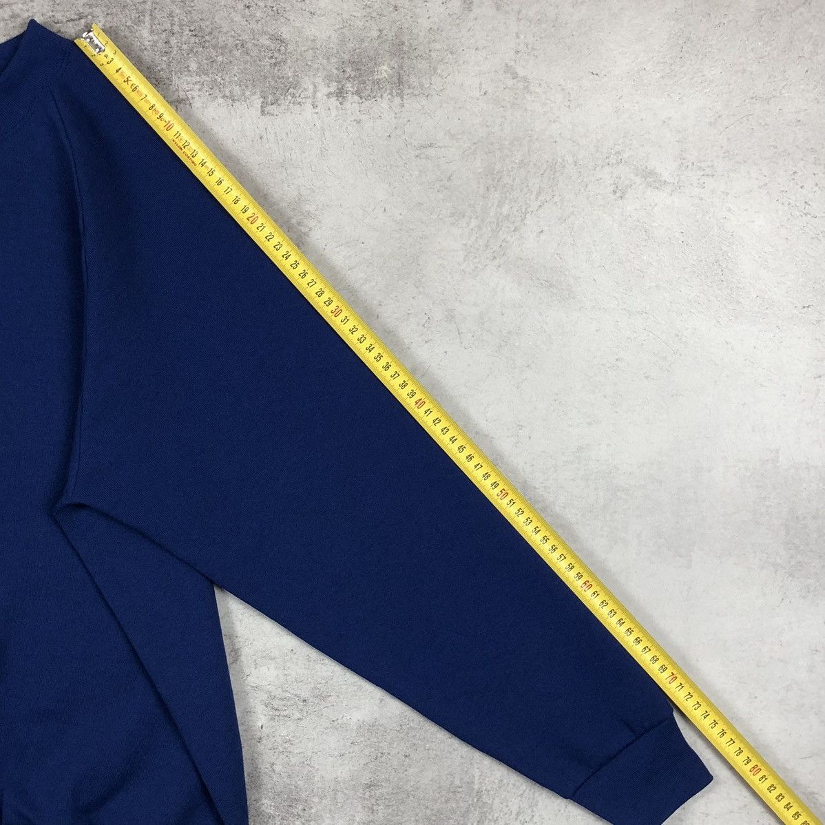 Fruit Of The Loom Vintage 90s Fruit of the Loom Sweatshirt Size US XL / EU 56 / 4 - 14 Thumbnail