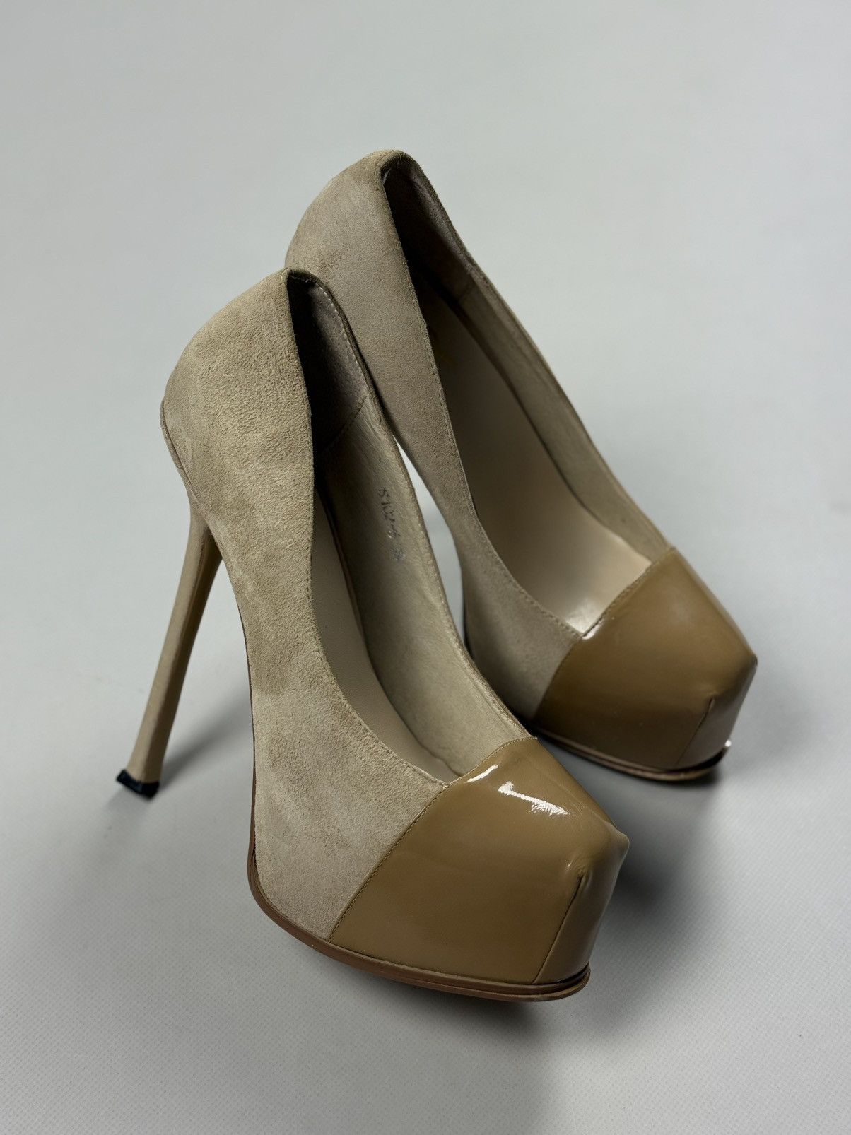 Yves Saint Laurent YSL Yves Saint Lauren Tribute Two Cap Toe Pump Heels Shoes Size US 9 / IT 39 - 5 Thumbnail