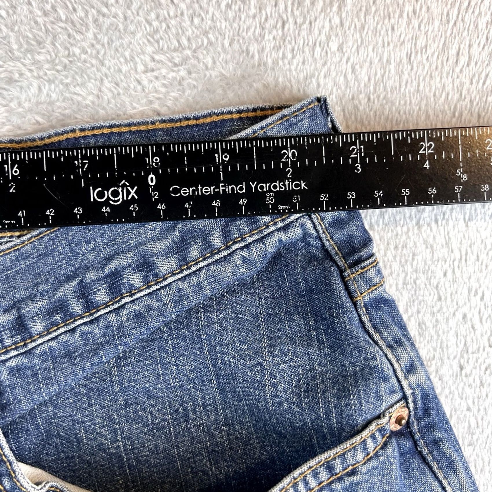Levi's VINTAGE Levi's 569 Shirt? Denim Shorts Men 42 Distressed Y2K Baggy 5-Pocket Levi's Denim Shorts Men 42 Retro 90s Urban Hip Hop Skater Grunge USA Size US 42 / EU 58 - 5 Thumbnail