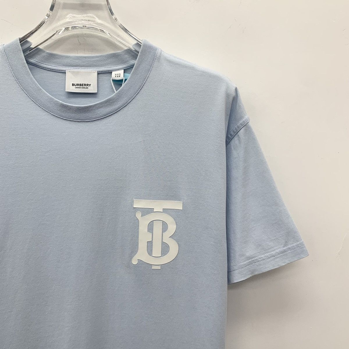 Burberry Burberry Blue TB Logo Print Cotton Crew Neck T-shirt K26WX Size US XXS / EU 40 - 3 Thumbnail