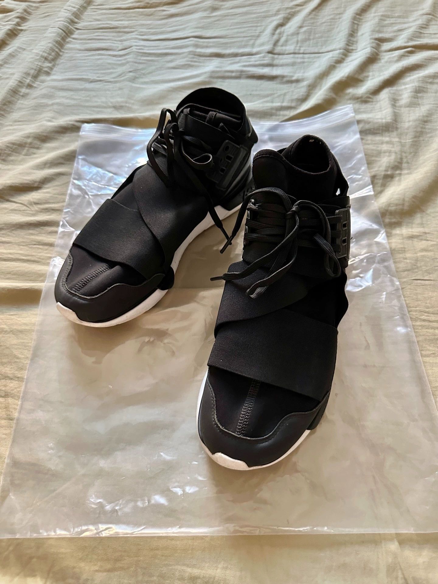 Y-3 Y-3 Qasa High 16SS Men's Black White Samurai Sneaker Size US 8.5 / EU 41-42 - 2 Thumbnail