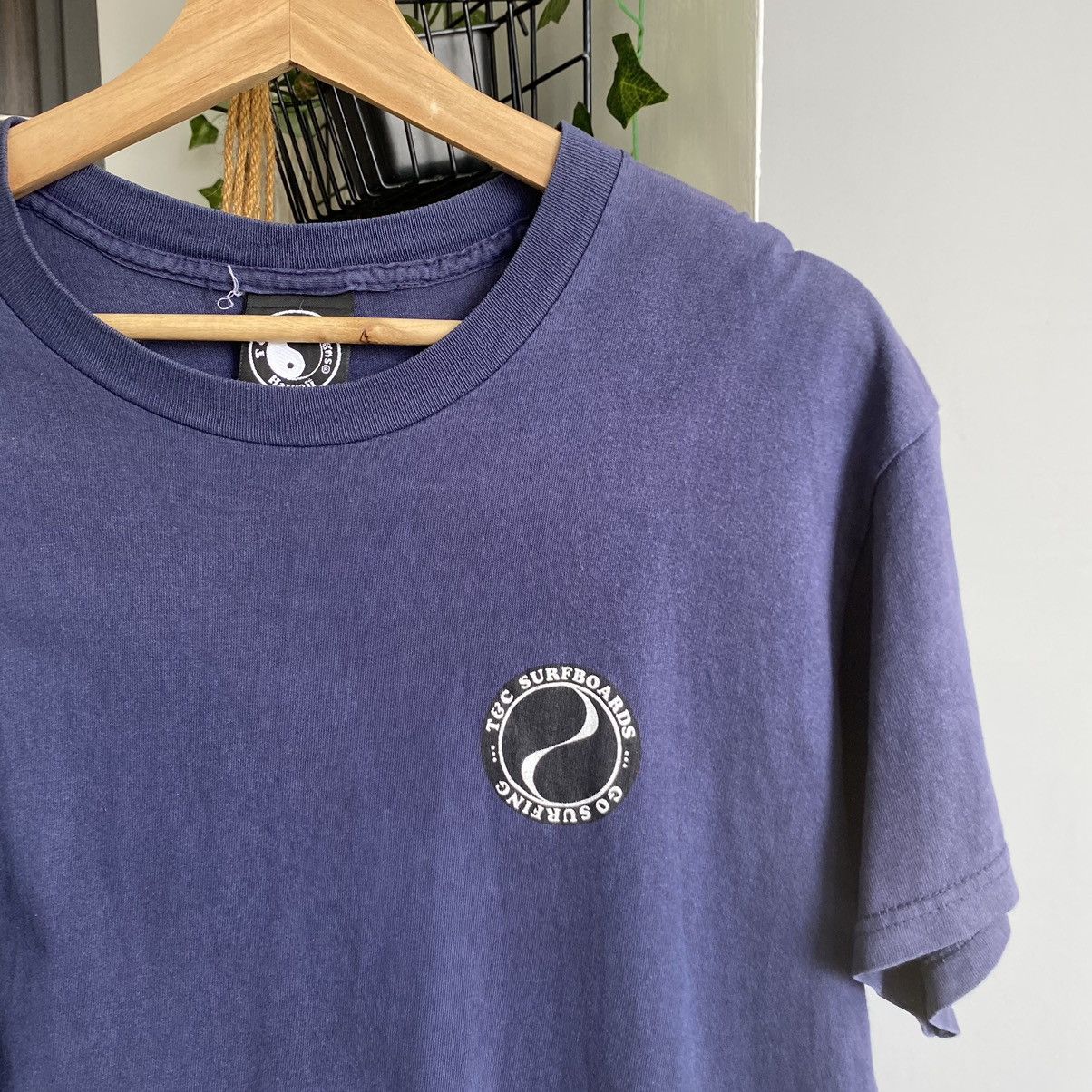 Vintage Thrashed Faded Vintage 90s T&C Surf Designs ERD GRUNGE TEE Size US L / EU 52-54 / 3 - 5 Thumbnail