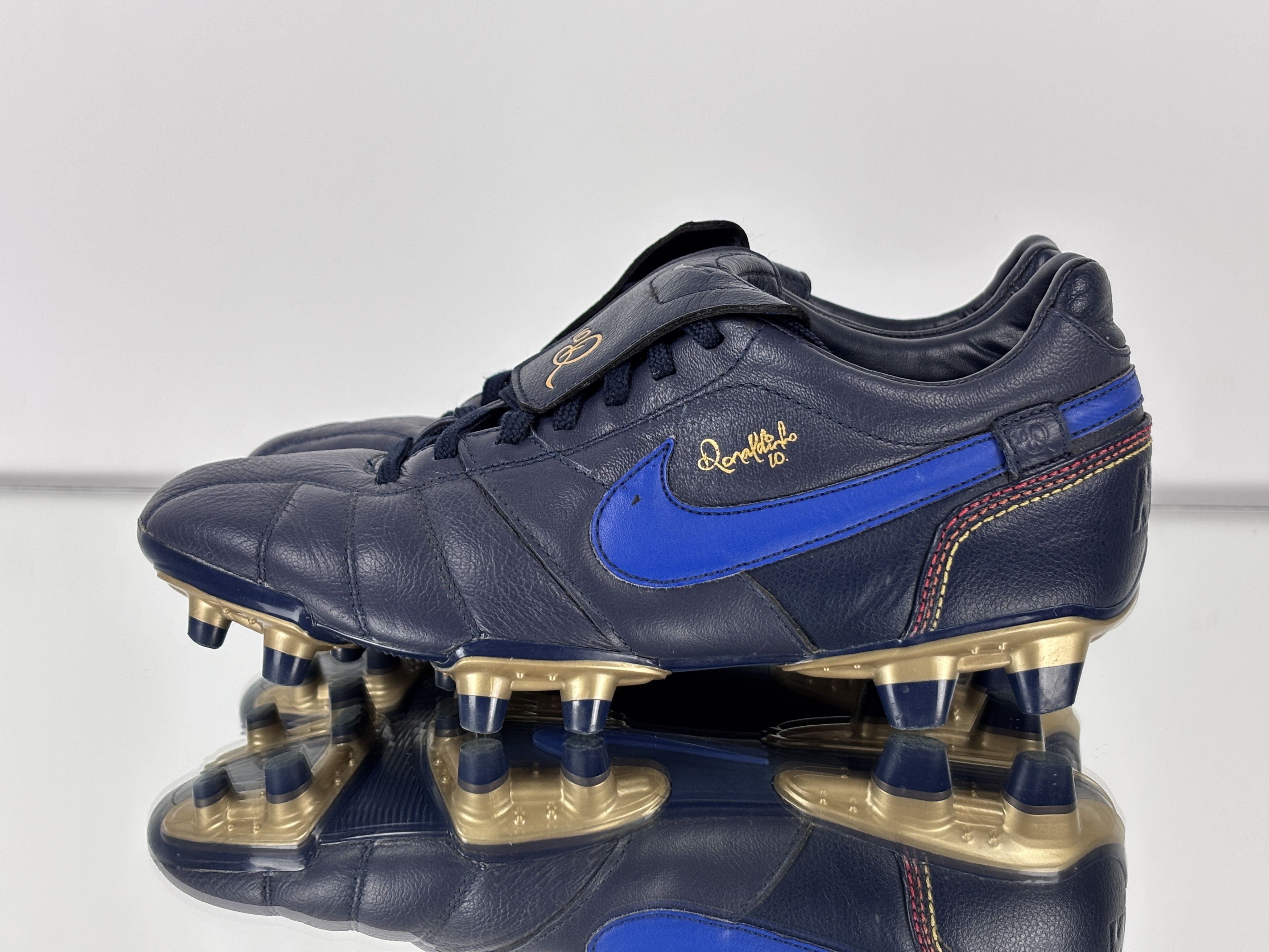 Nike Tiempo R10 Ronaldinho FG Leather Soccer Cleats US