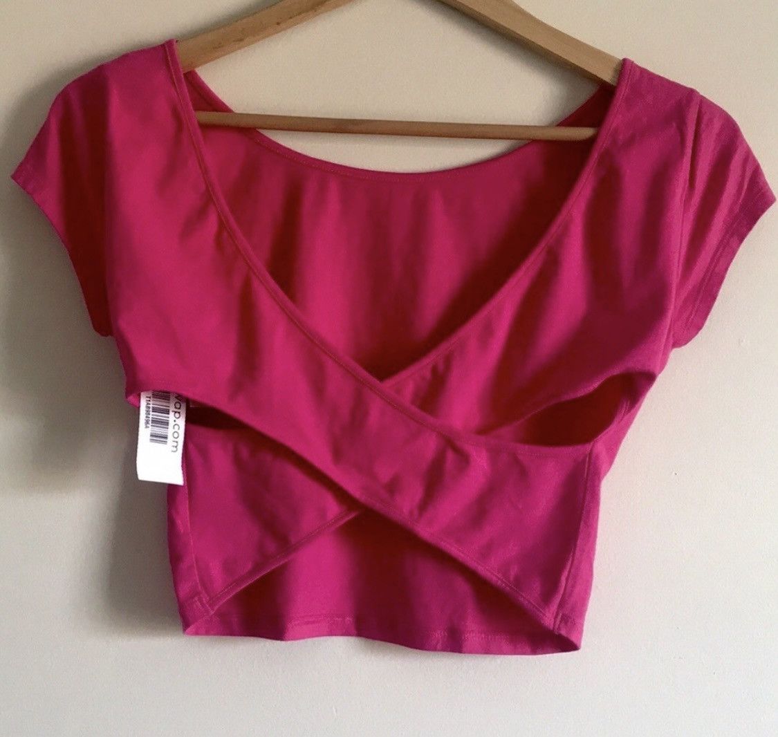 American Eagle Outfitters PINK AMERICAN EAGLE CUTOUT OPEN BACK CROP TOP Size M / US 6-8 / IT 42-44 - 2 Thumbnail