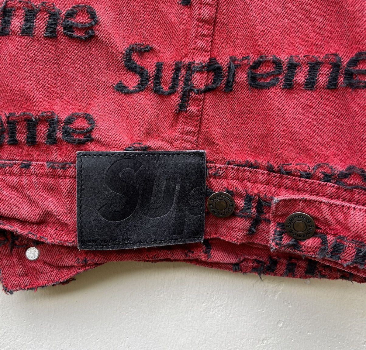 Supreme SUPREME FRAYED LOGOS DENIM JACKET SS21 Size US L / EU 52-54 / 3 - 7 Thumbnail
