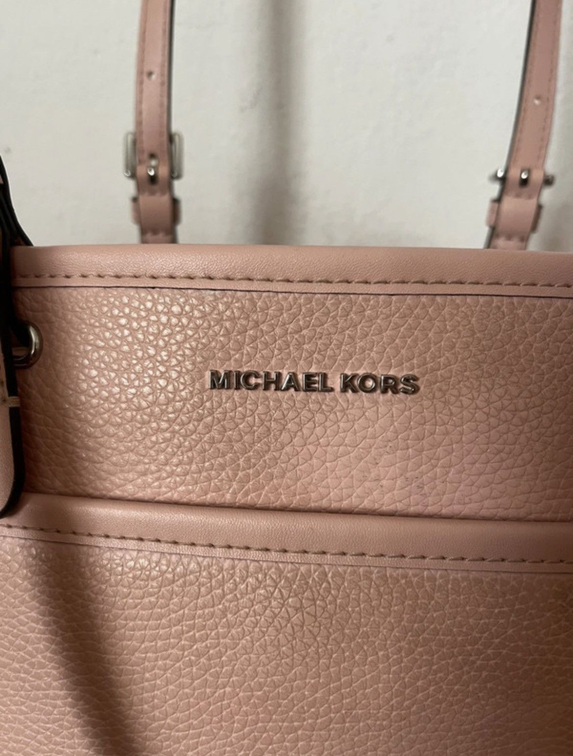 Michael Kors Michael Kors Pink Tote Bag Luxury Material Size ONE SIZE - 3 Thumbnail