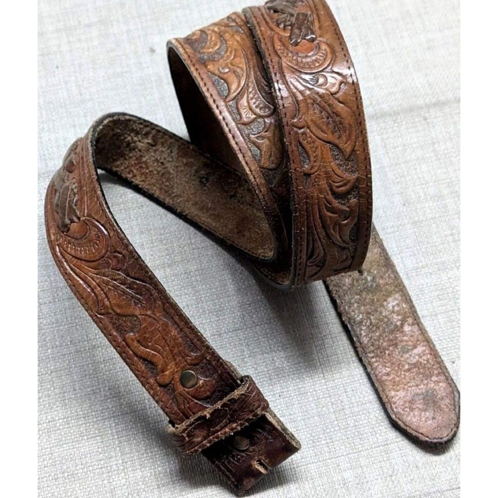 Vintage VINTAGE Silver Creek belt western belt Tooled cowhide leather 42 brown USA Made 42/43 Buckle Western Mens Size 42 - 2 Thumbnail
