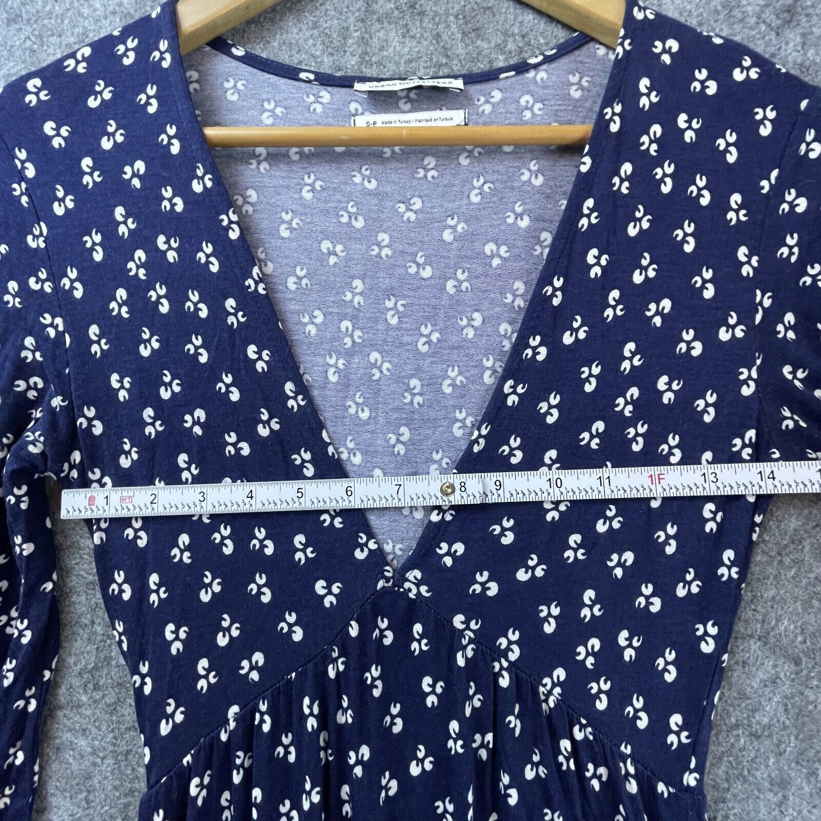 Urban Outfitters Urban Outfitters Dress S Navy Lightweight Simple Minimalist Size S / US 4 / IT 40 - 6 Thumbnail
