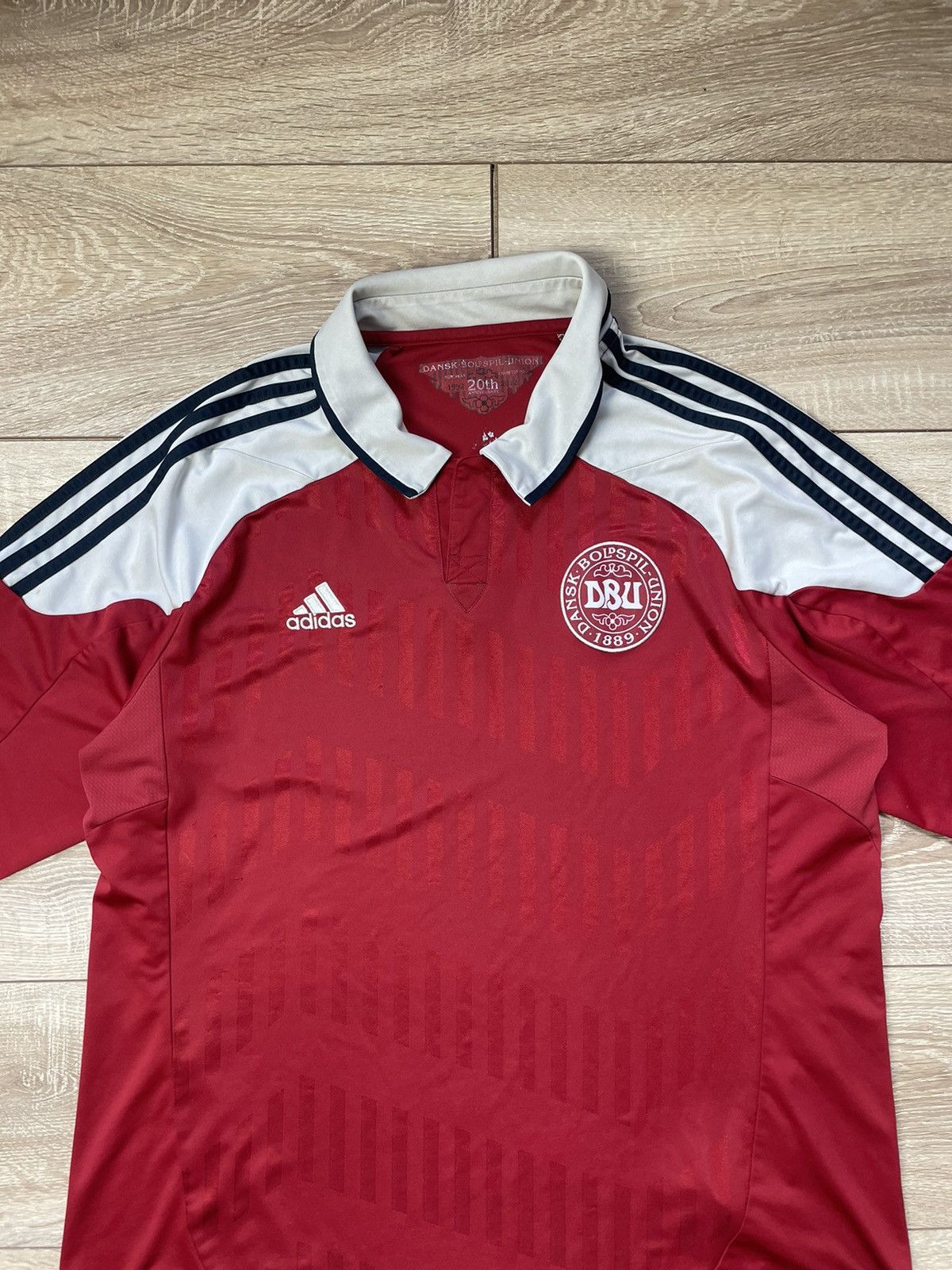 Adidas Denmark Home football shirt 2012 Soccer Adidas Jersey Mens Size US XL / EU 56 / 4 - 4 Thumbnail