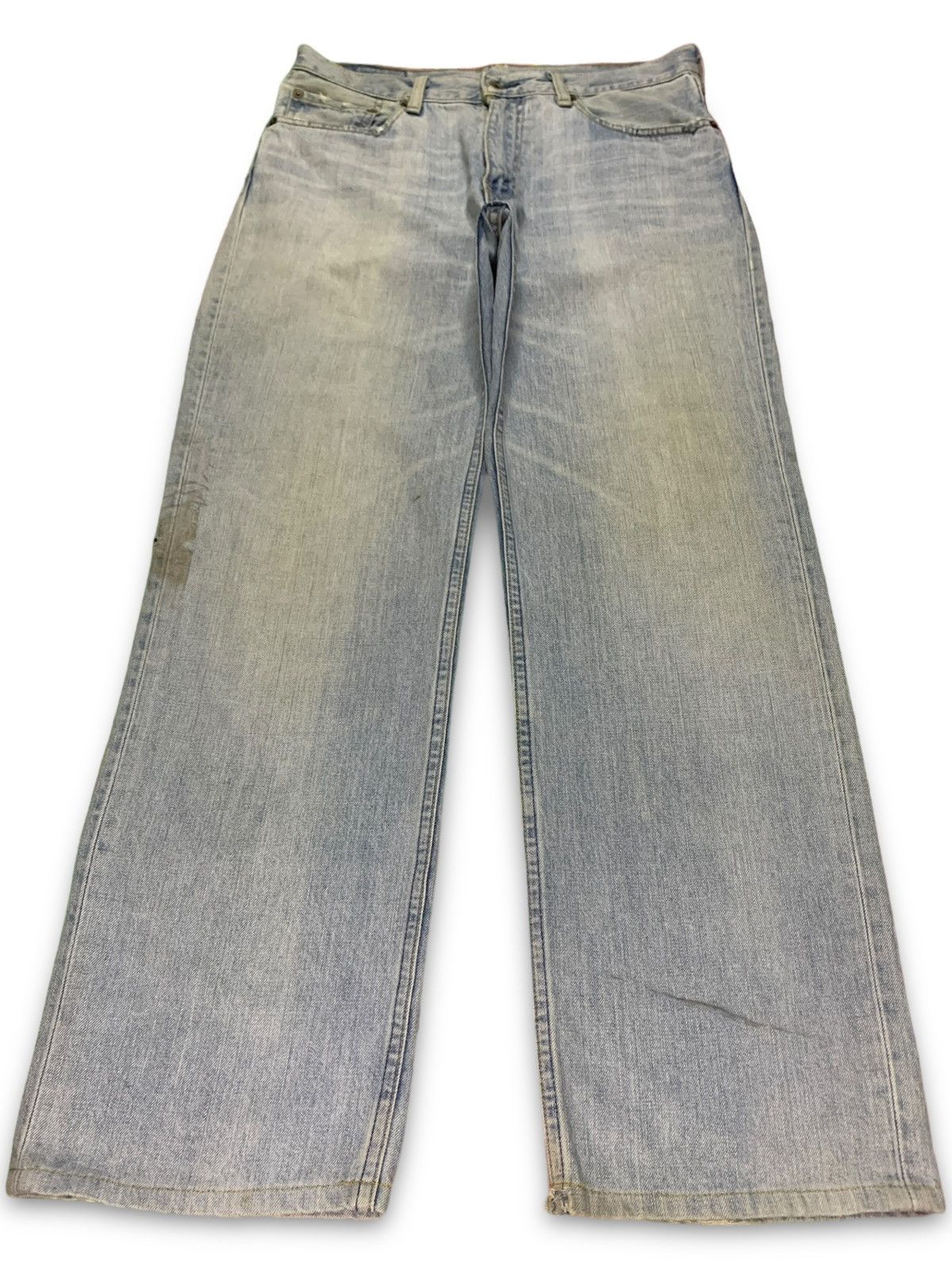 image of Distressed Denim x Levis Vintage 90's Levis 502 Light Wash Distressed Baggy Jeans in Blue (Size 32)