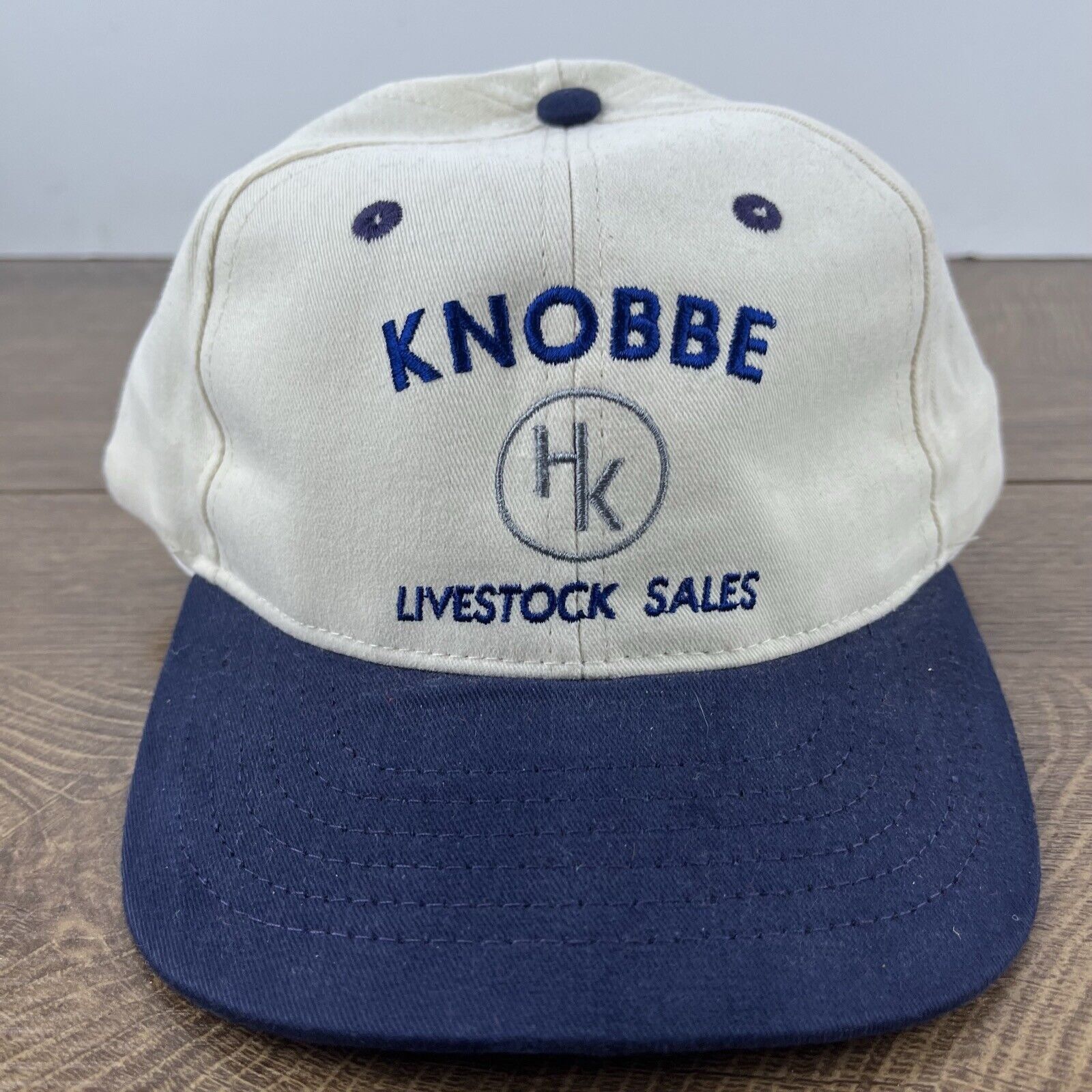 Other Knobbe Livestock Sales Hat HK White Cap Hat Adjustable Hat W Size ONE SIZE - 5 Thumbnail