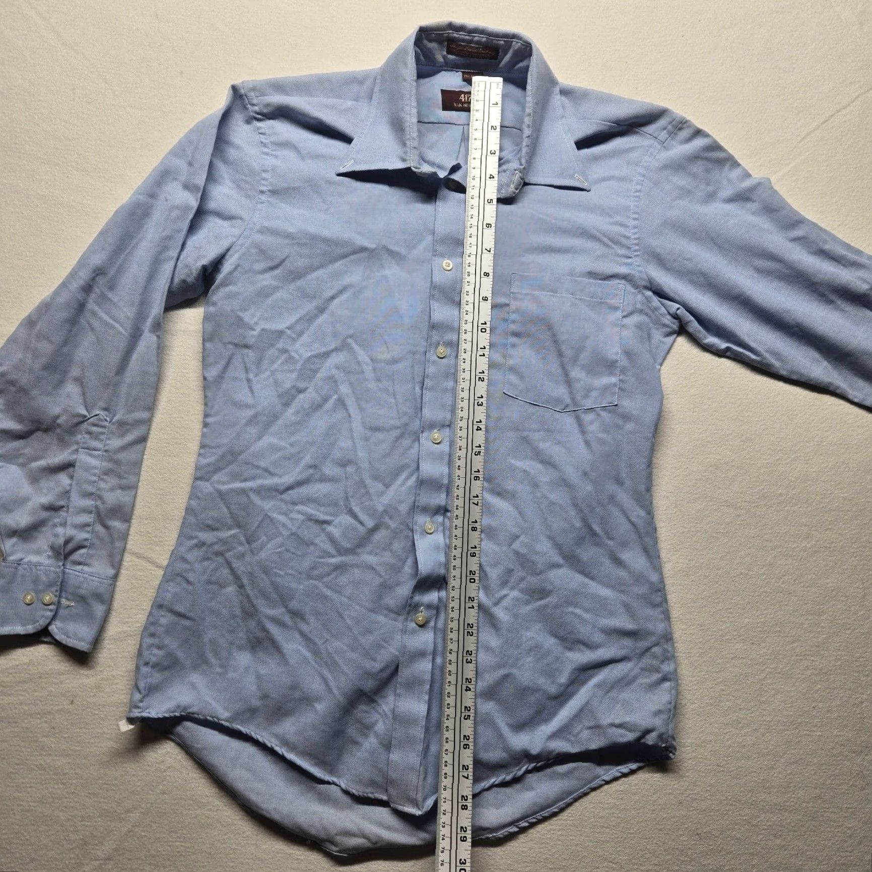 Van Heusen VINTAGE Van Heusen Shirt Solid Blue Oxford Long Sleeve Adult Men's 15.5 32/33 Shirt Men Blue 90s Classic Size US M / EU 48-50 / 2 - 6 Thumbnail