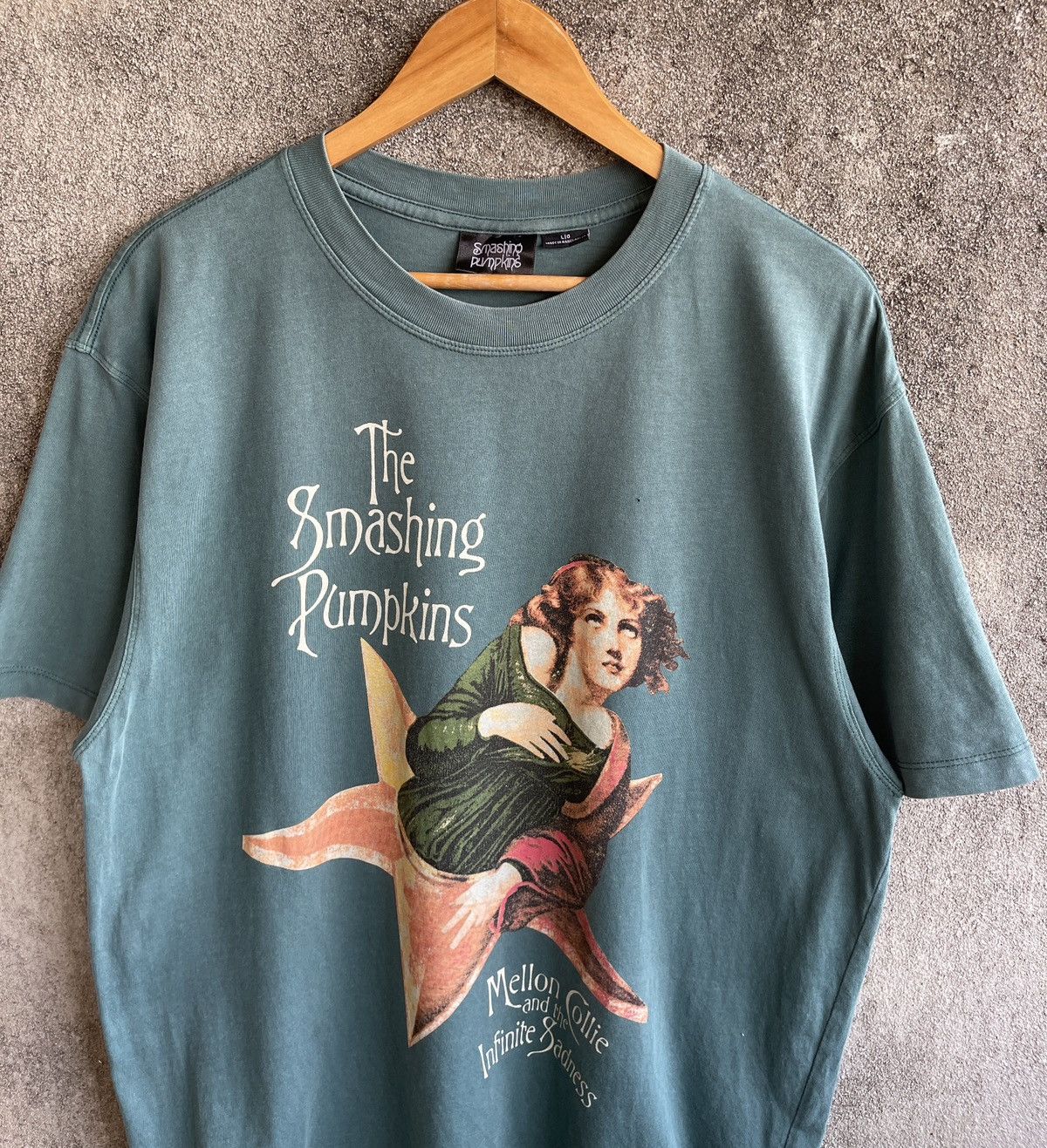 Band Tees Vintage The Smashing Pumpkins Mellon Collie Rock Band Tshirt Size US L / EU 52-54 / 3 - 5 Thumbnail