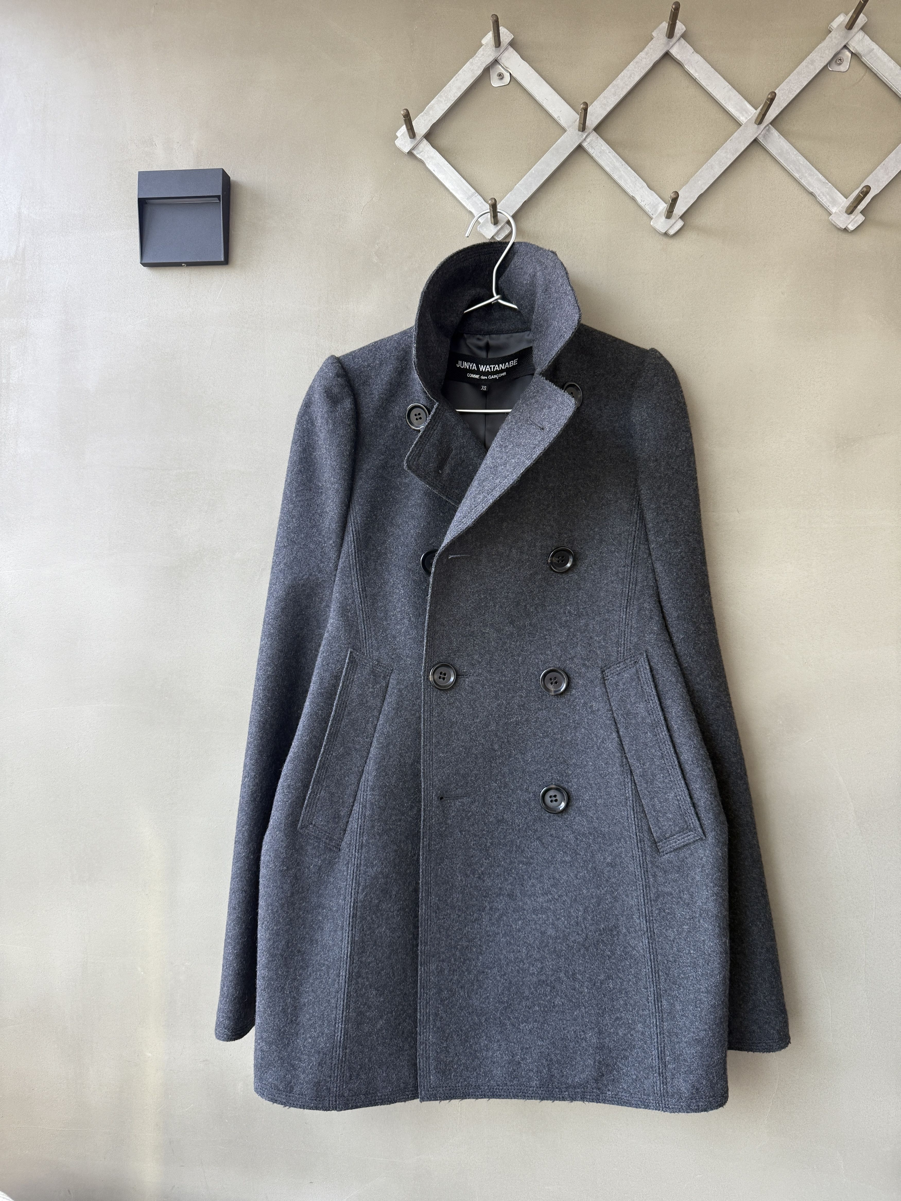 Junya Watanabe Junya Watanabe Comme des Garcons Charcoal Grey Cape Poncho Size XS / US 0-2 / IT 36-38 - 2 Thumbnail