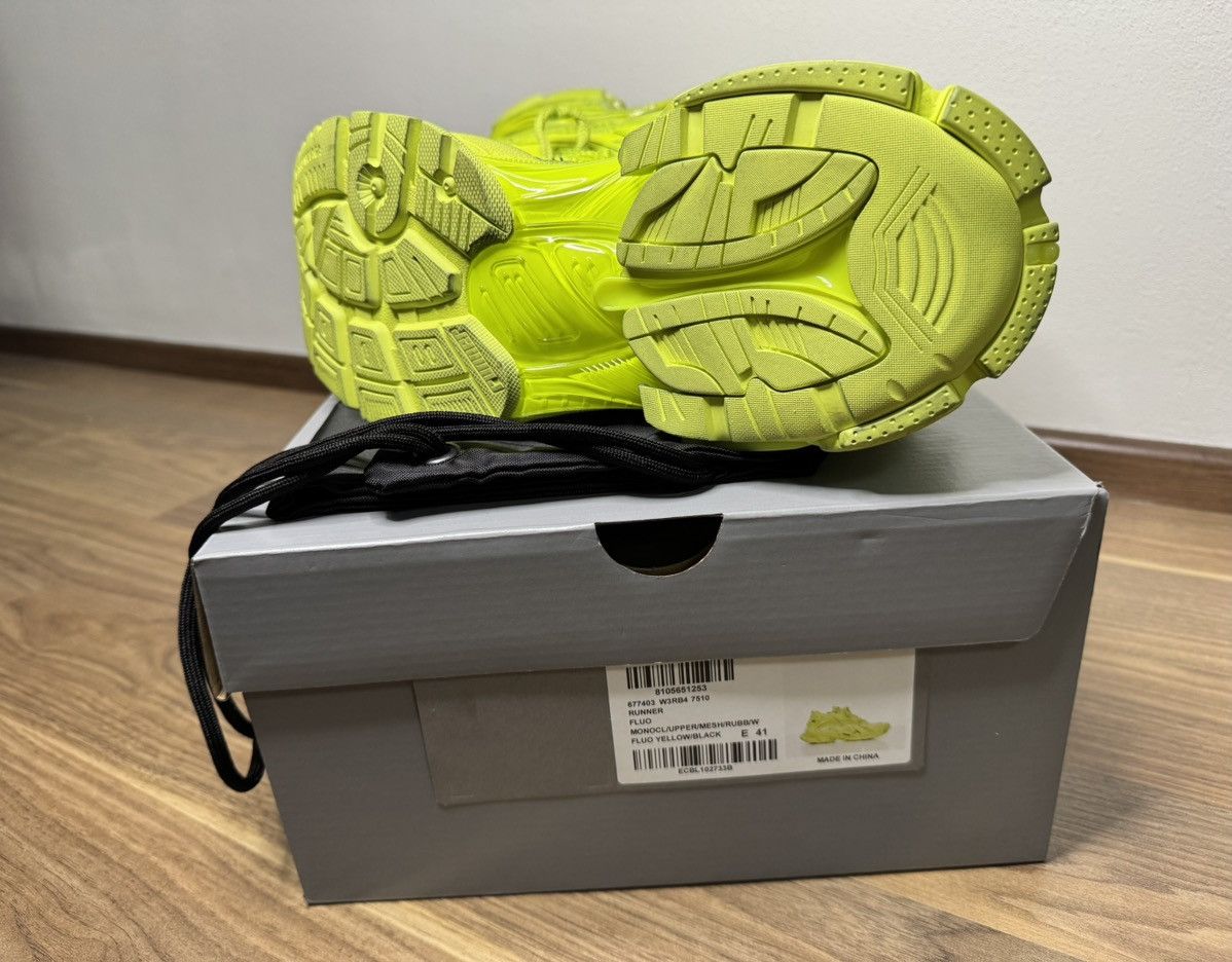 Balenciaga Balenciaga runner (FLUO) Size US 8 / EU 41 - 5 Thumbnail