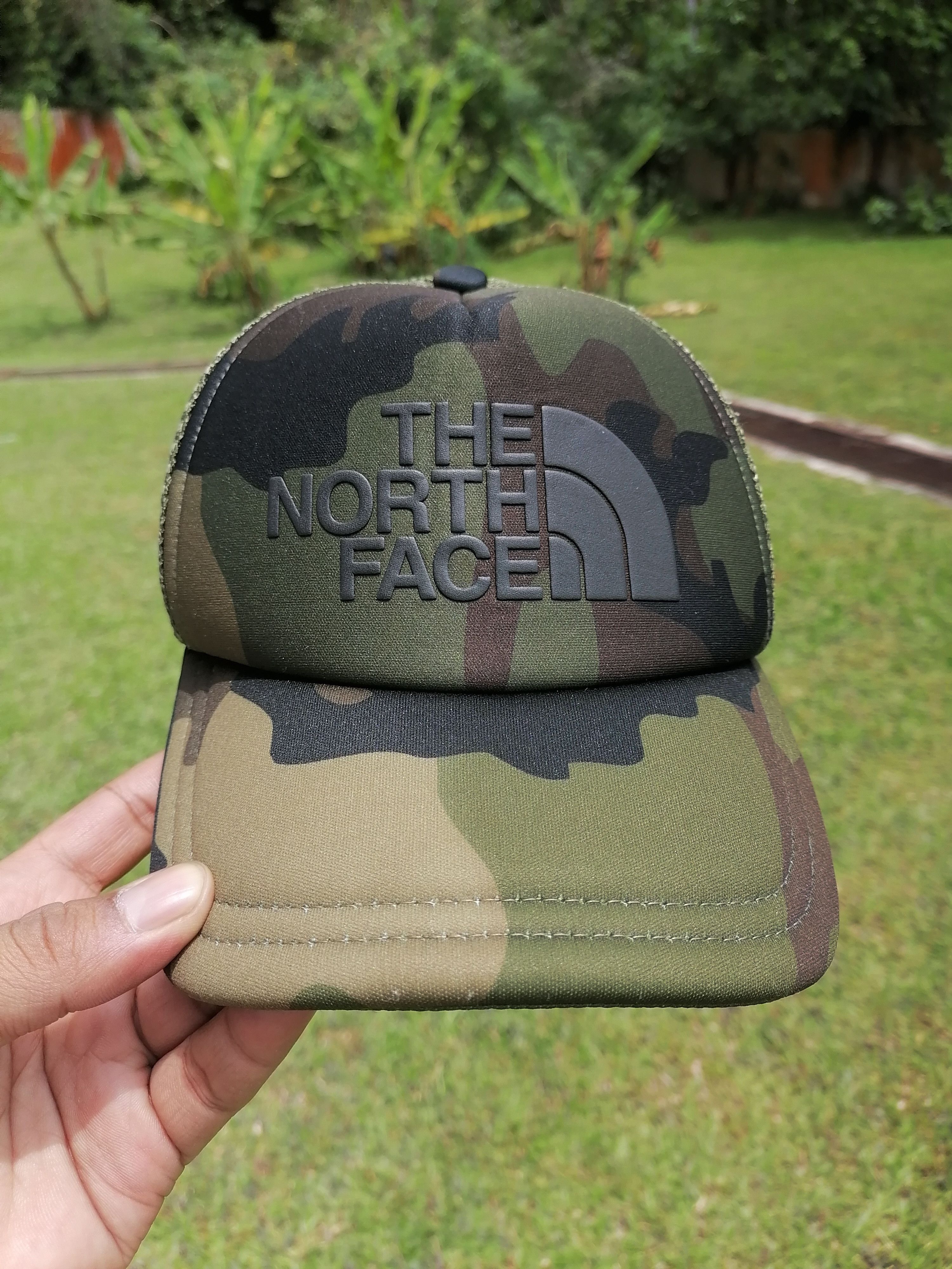 The North Face The North Face Camo Trucker Snapback Cap Size ONE SIZE - 1 Thumbnail