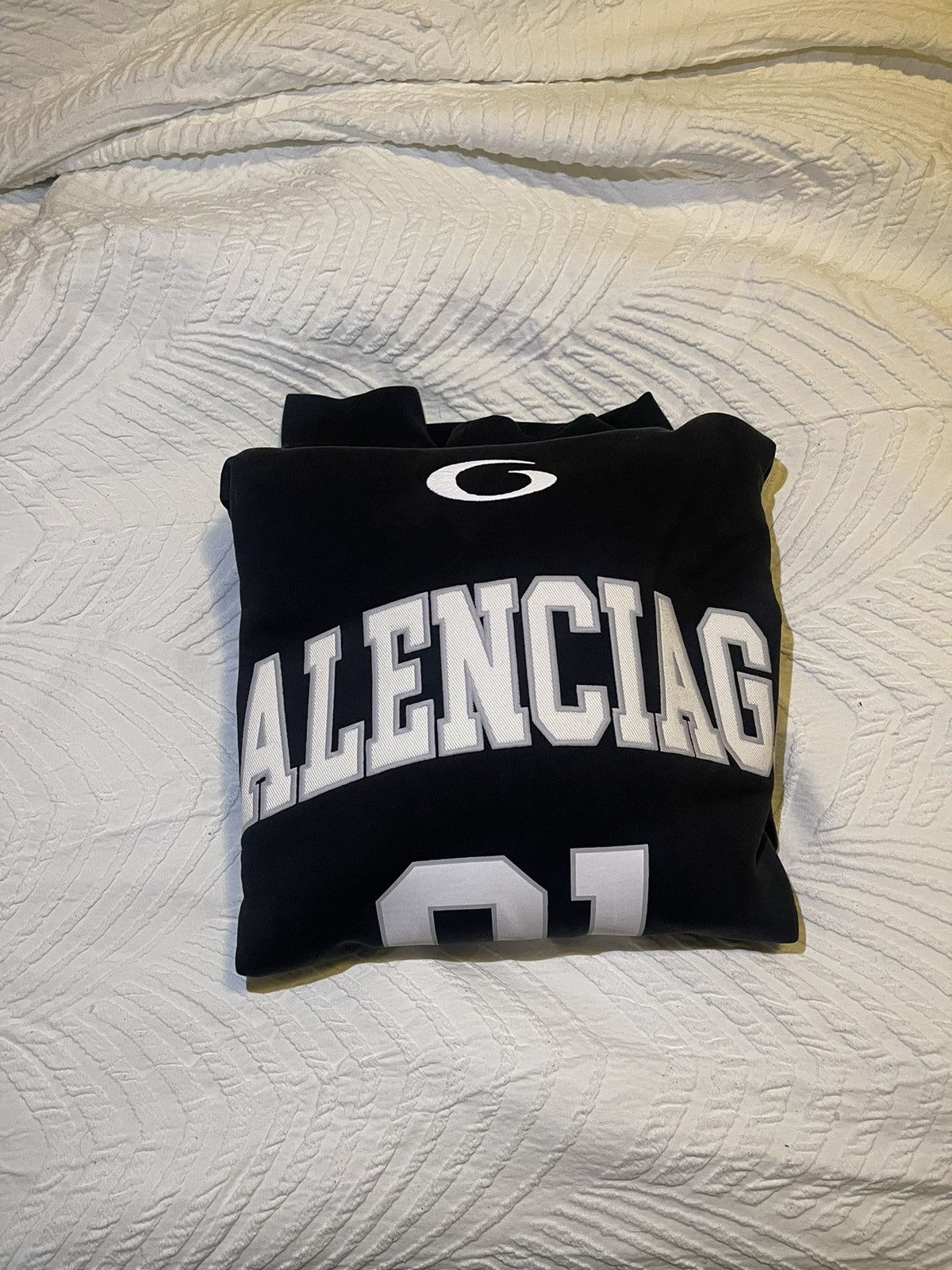 Balenciaga MEN'S BASKETBALL SERIES - HOODIE LARGE FIT IN BLACK Size US XL / EU 56 / 4 - 11 Thumbnail