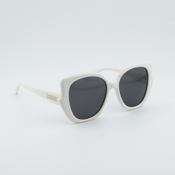 Loewe Loewe LW40133I 25A Sunglasses Ivory Butterfly Frame, Smoke Size ONE SIZE - 5 Thumbnail