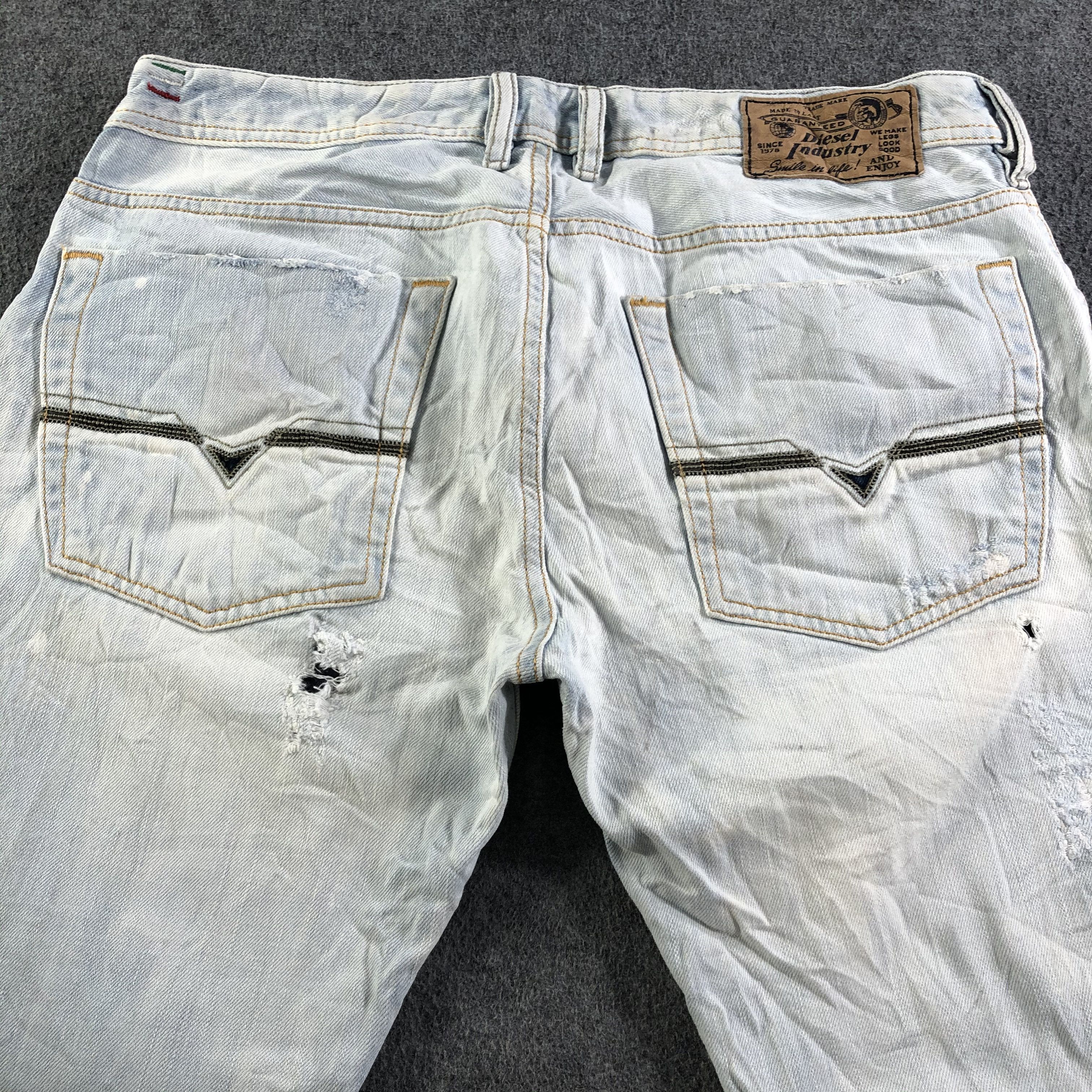 Diesel Vintage Light Wash Diesel Industry Jeans-J3620 Size US 34 / EU 50 - 4 Thumbnail