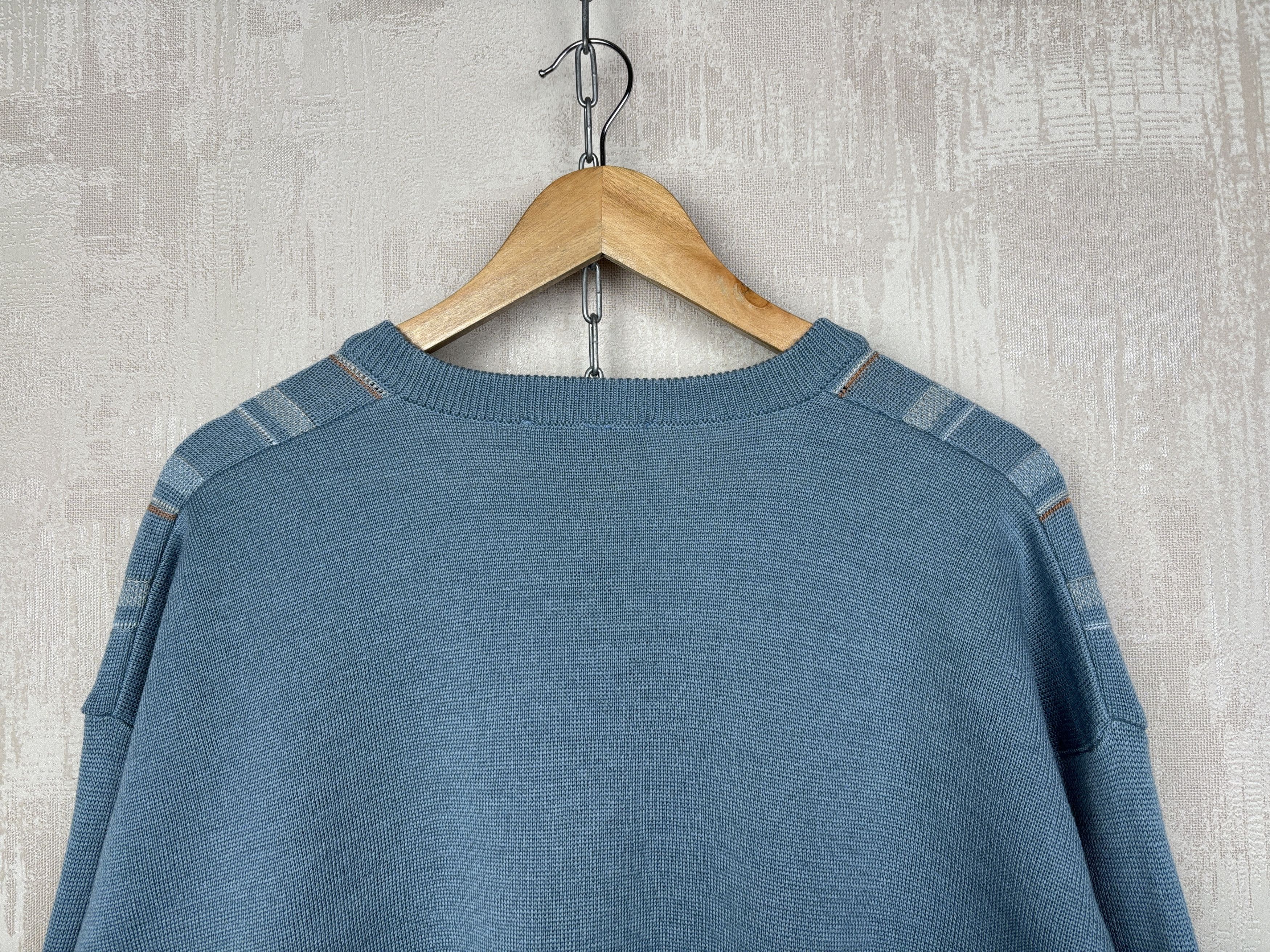 Gabicci Gabicci V-neck Sweater Wool Acrylic Chambray Color Size US XL / EU 56 / 4 - 14 Thumbnail