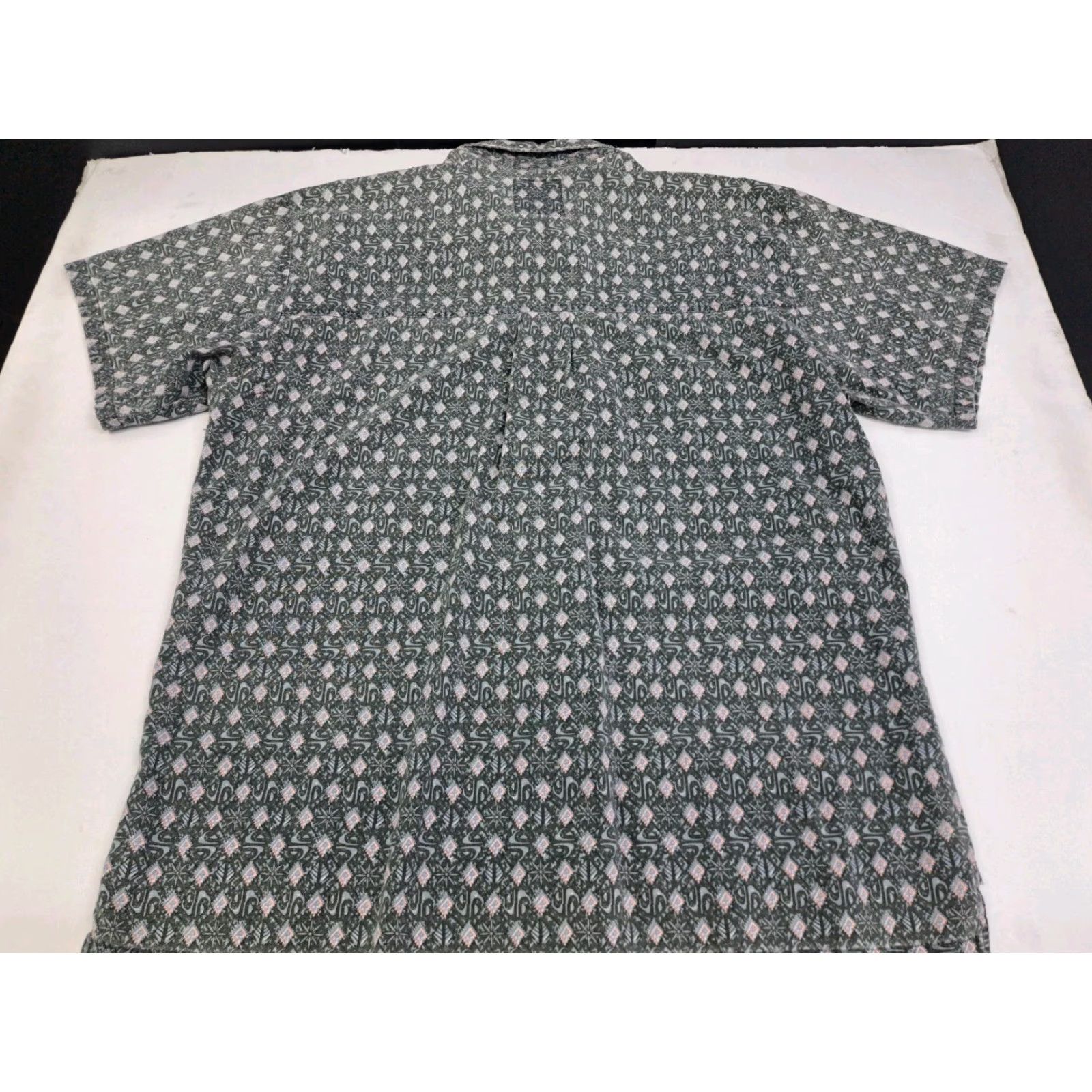 Quiksilver Quicksilver Shirt Mens Short Sleeve Button-Up Grey Print Large L Collared Pocket Beach Vintage: No Size US L / EU 52-54 / 3 - 5 Thumbnail