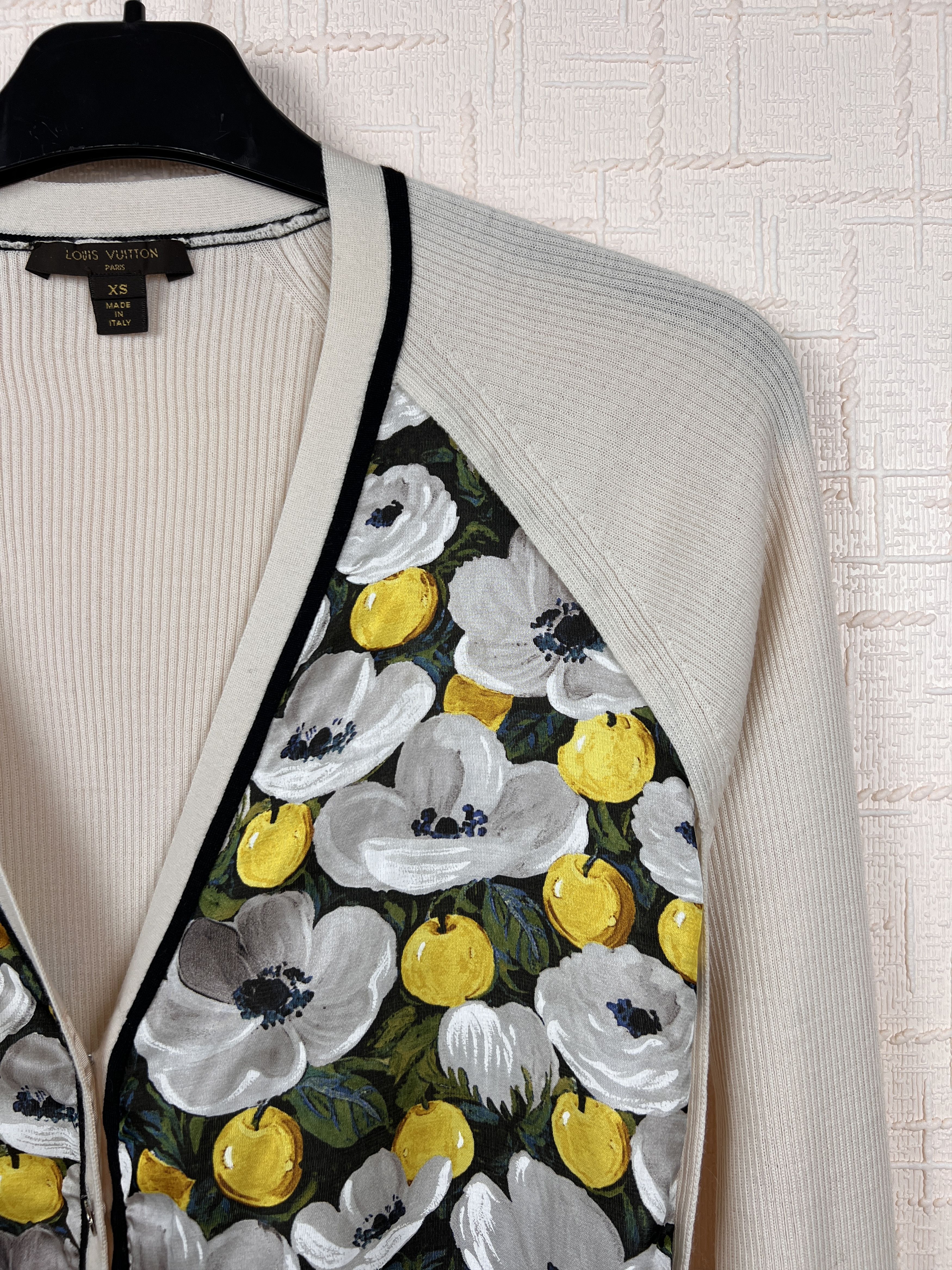 Louis Vuitton Louis Vuitton Floral Print Women`s Top Cardigan Wool Silk Size XS / US 0-2 / IT 36-38 - 7 Thumbnail