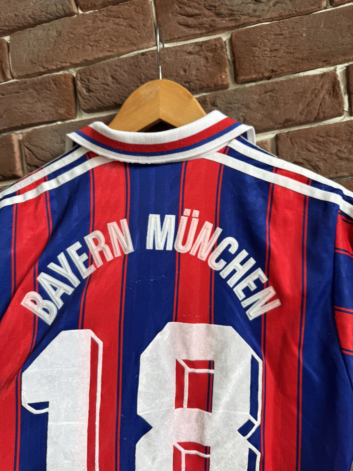 Vintage Rare Vintage 90s Adidas FC Bayern Munich Klinsmann Jersey Size US S / EU 44-46 / 1 - 12 Thumbnail