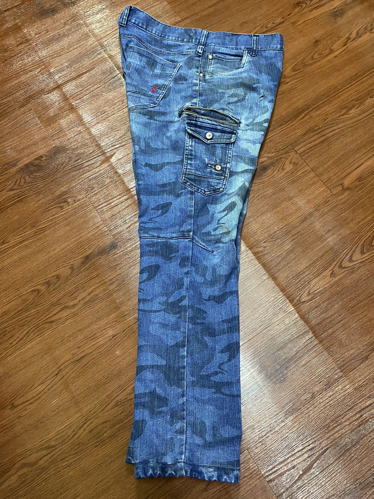 Japanese Brand Vintage Blue camo Loose Jeans Size US 33 - 4 Thumbnail