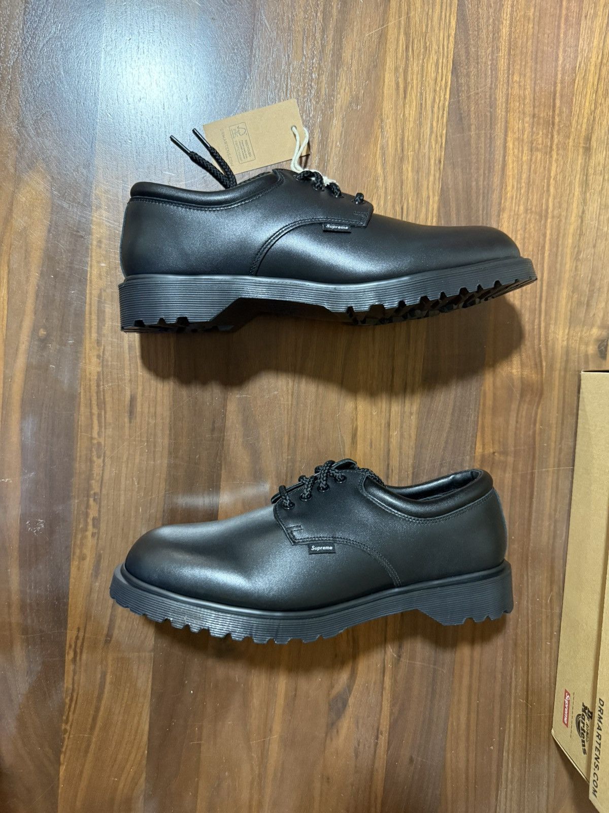 Dr. Martens × Supreme Supreme®/Dr. Martens Postal Supreme Black Size 11 Leather Size US 11 / EU 44 - 2 Thumbnail