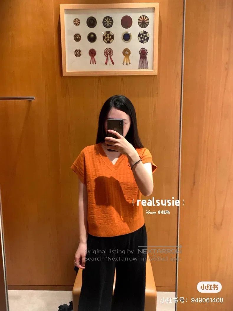 Hermes Hermes Orange print knit short-sleeve Size XS / US 0-2 / IT 36-38 - 8 Thumbnail