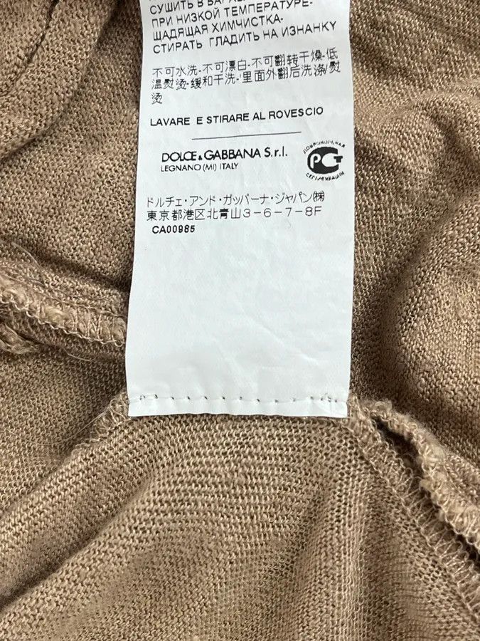 Dolce & Gabbana 2010s Dolce & Gabbana Beige Minimalist Cardigan Sweater Size US M / EU 48-50 / 2 - 10 Thumbnail