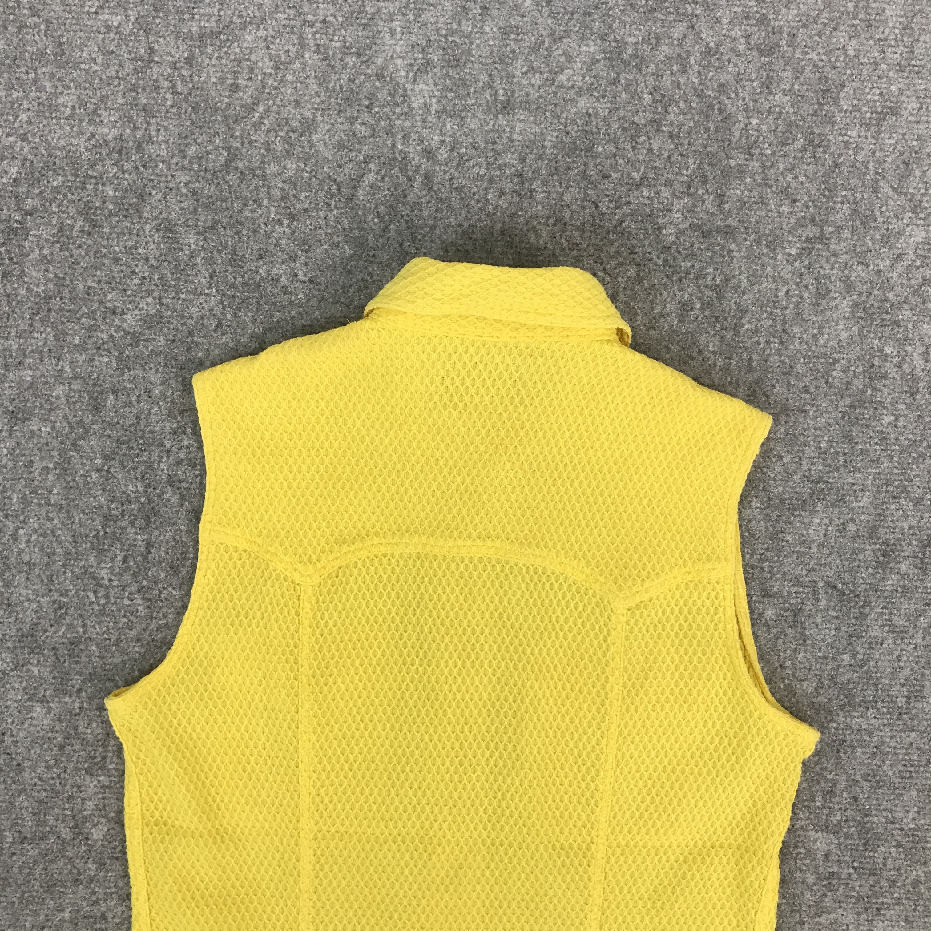 Versace VERSACE YELLOW BUTTON SHORT SLEEVE JACKET Size US S / EU 44-46 / 1 - 4 Thumbnail