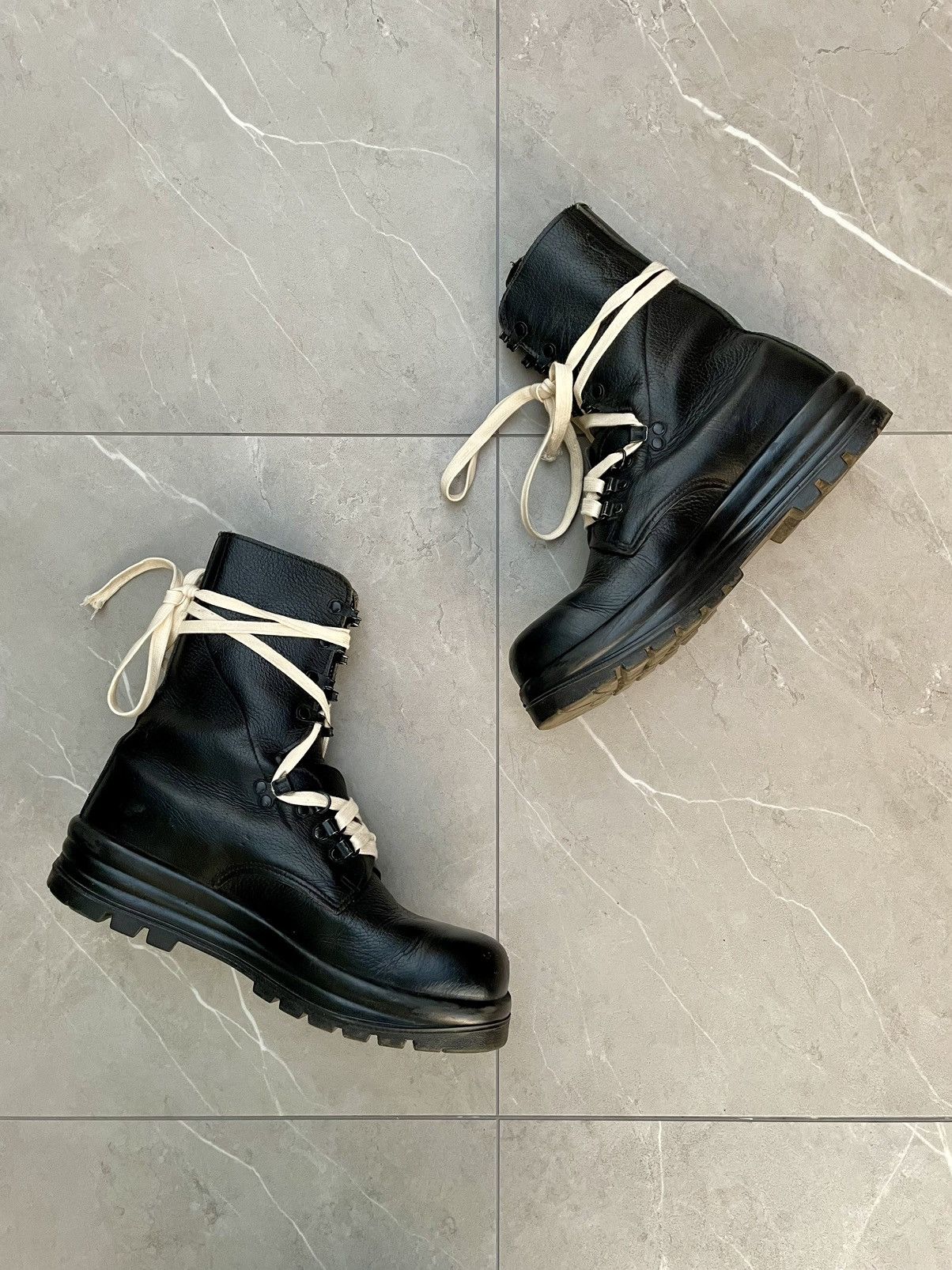 Vintage 1970s Vintage Military Black Leather Combat Boots Size US 8 / EU 41 - 2 Thumbnail