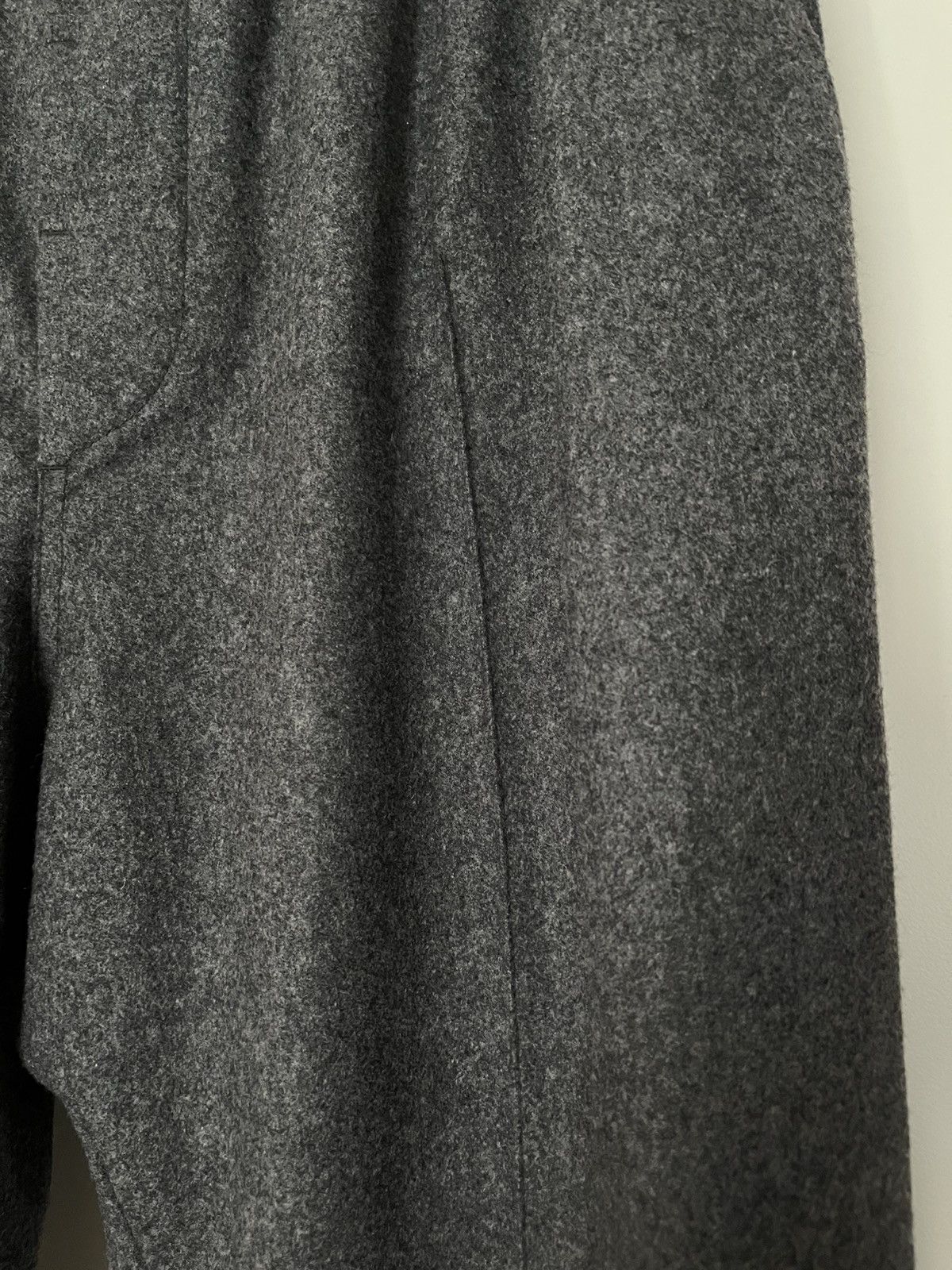 Yves Saint Laurent Archive Wool Elastic band trousers from Saint Laurent. Size US 34 / EU 50 - 2 Thumbnail