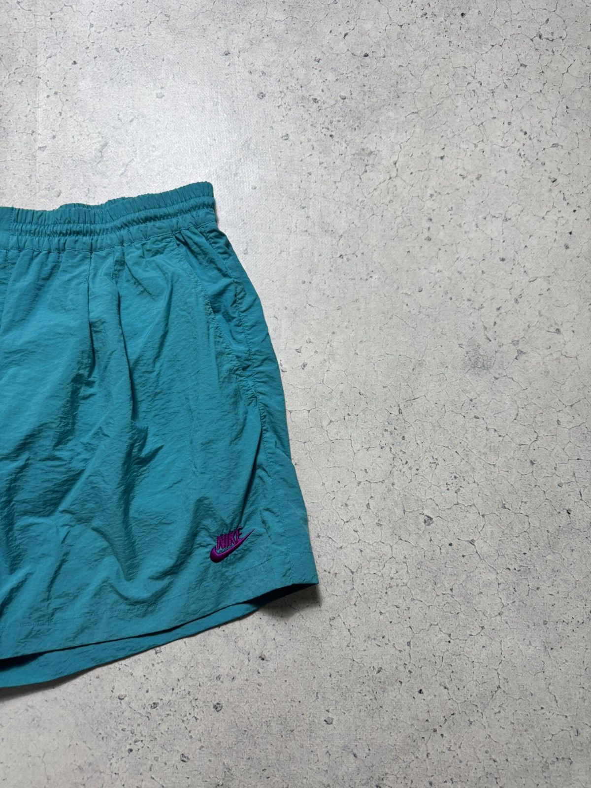 Nike Nike Challenge Court Vintage 90’s Nylon Shorts Size XL Size US 36 / EU 52 - 3 Thumbnail